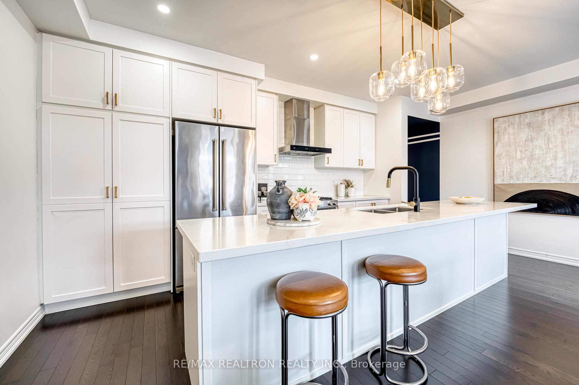 Photo 12 of 383 Chouinard Way, Aurora, Rural Aurora — HOMEH