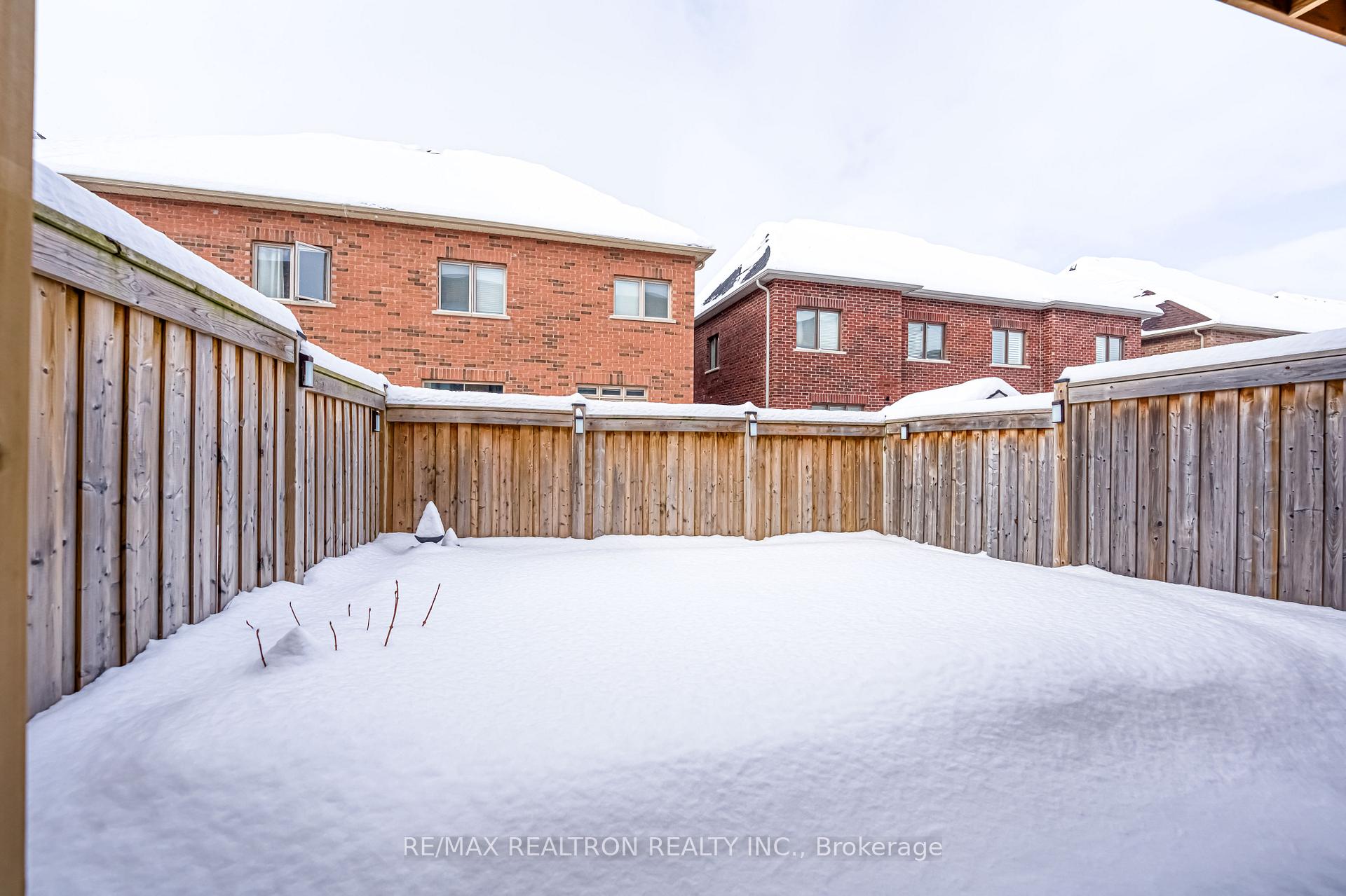 Photo 38 of 383 Chouinard Way, Aurora, Rural Aurora — HOMEH