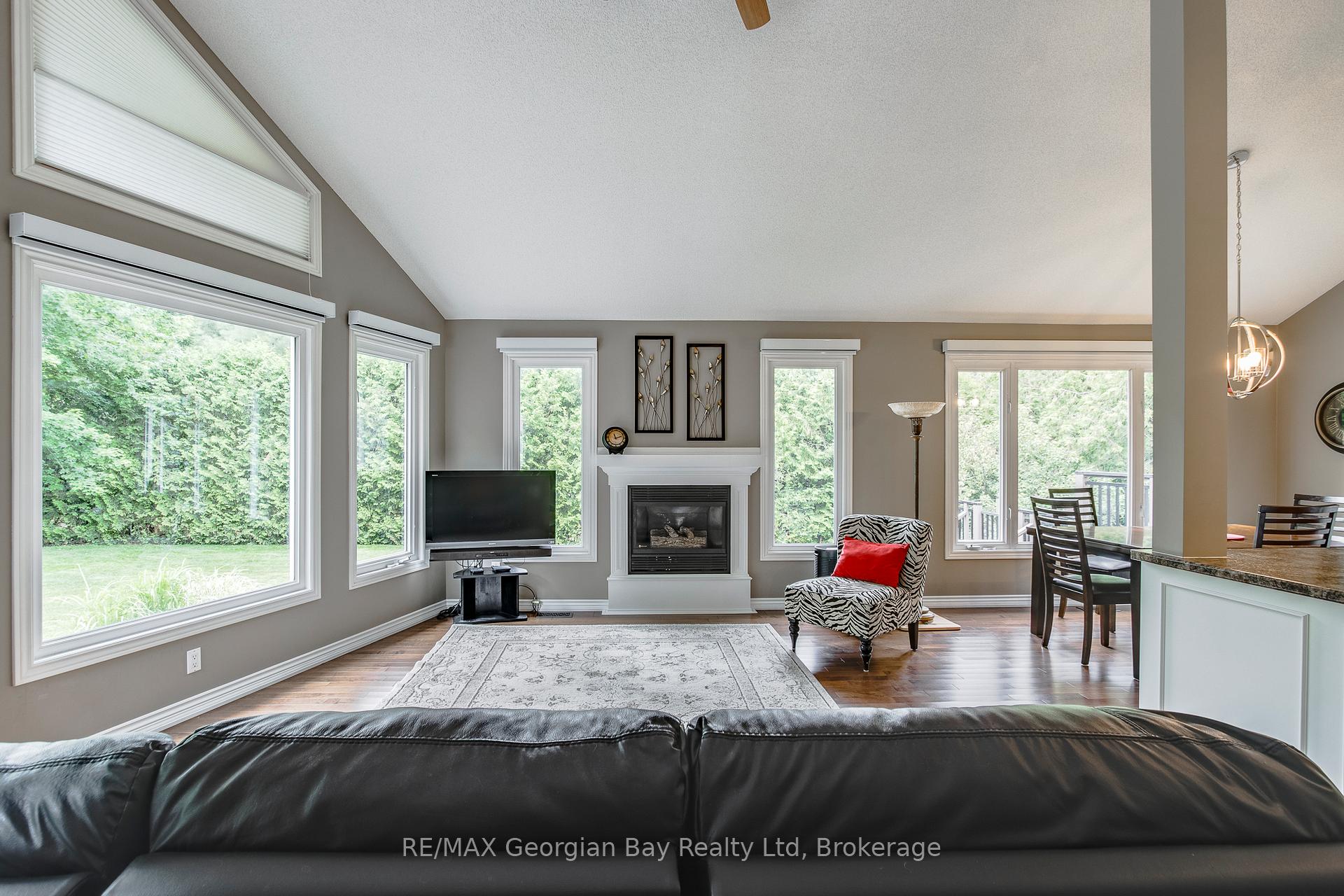 Photo 5 of 166 Albin Road, Tay, Waubaushene — HOMEH