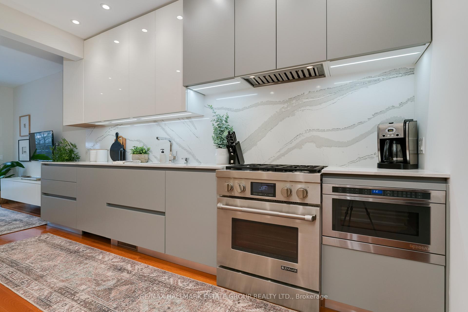 Photo 19 of 88 De Grassi Street, Toronto, South Riverdale — HOMEH