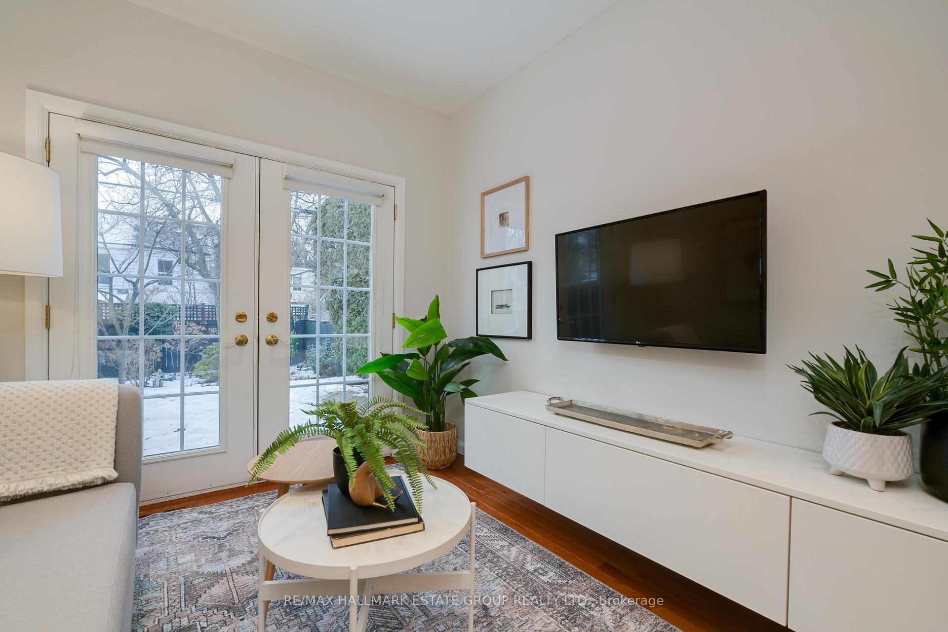 Photo 13 of 88 De Grassi Street, Toronto, South Riverdale — HOMEH