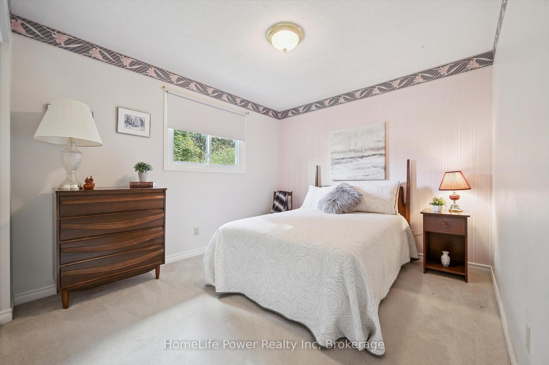 Photo 24 of 28 Matthew Drive, Guelph, Willow West/Sugarbush/West Acres — HOMEH