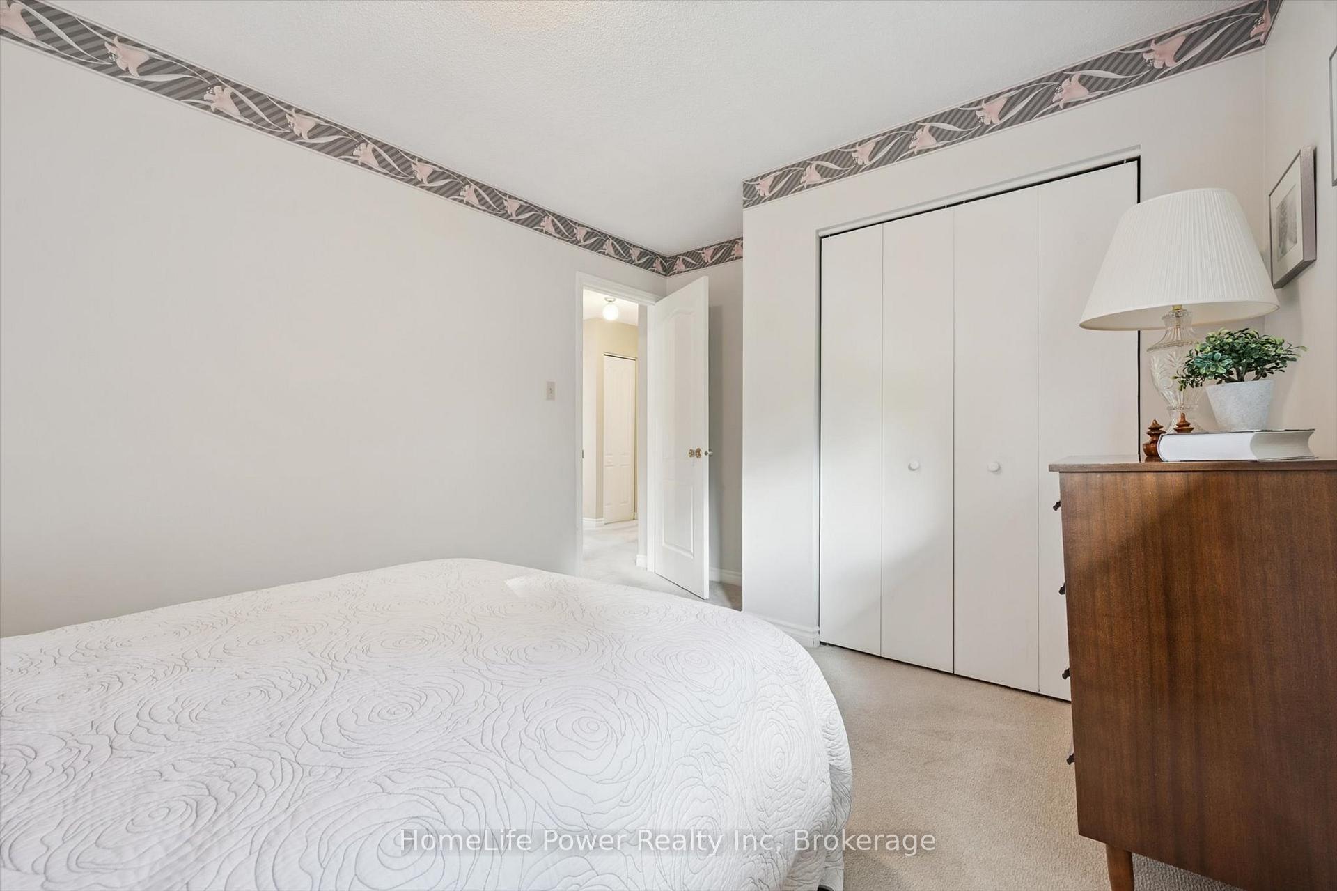 Photo 25 of 28 Matthew Drive, Guelph, Willow West/Sugarbush/West Acres — HOMEH