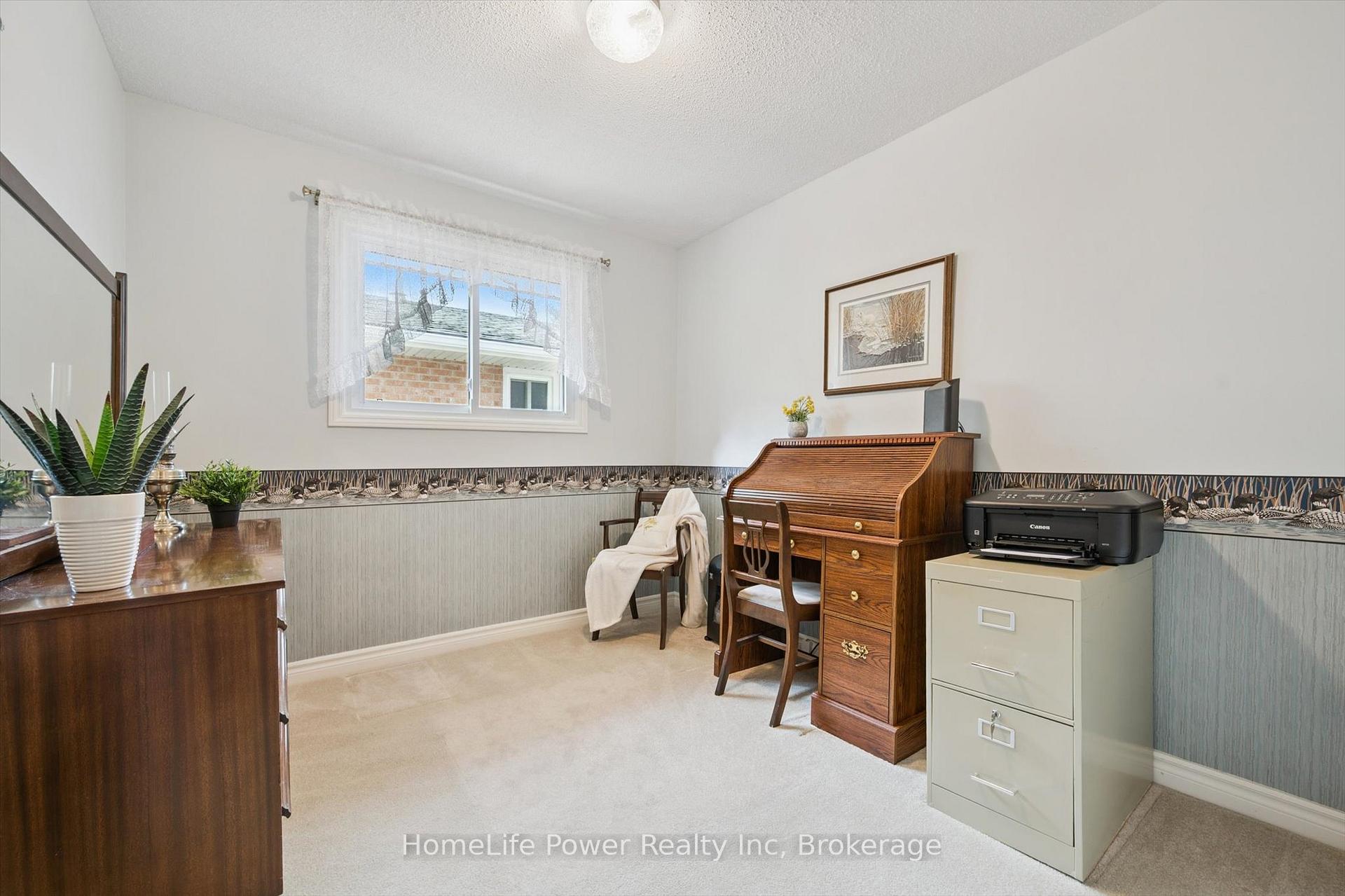 Photo 26 of 28 Matthew Drive, Guelph, Willow West/Sugarbush/West Acres — HOMEH