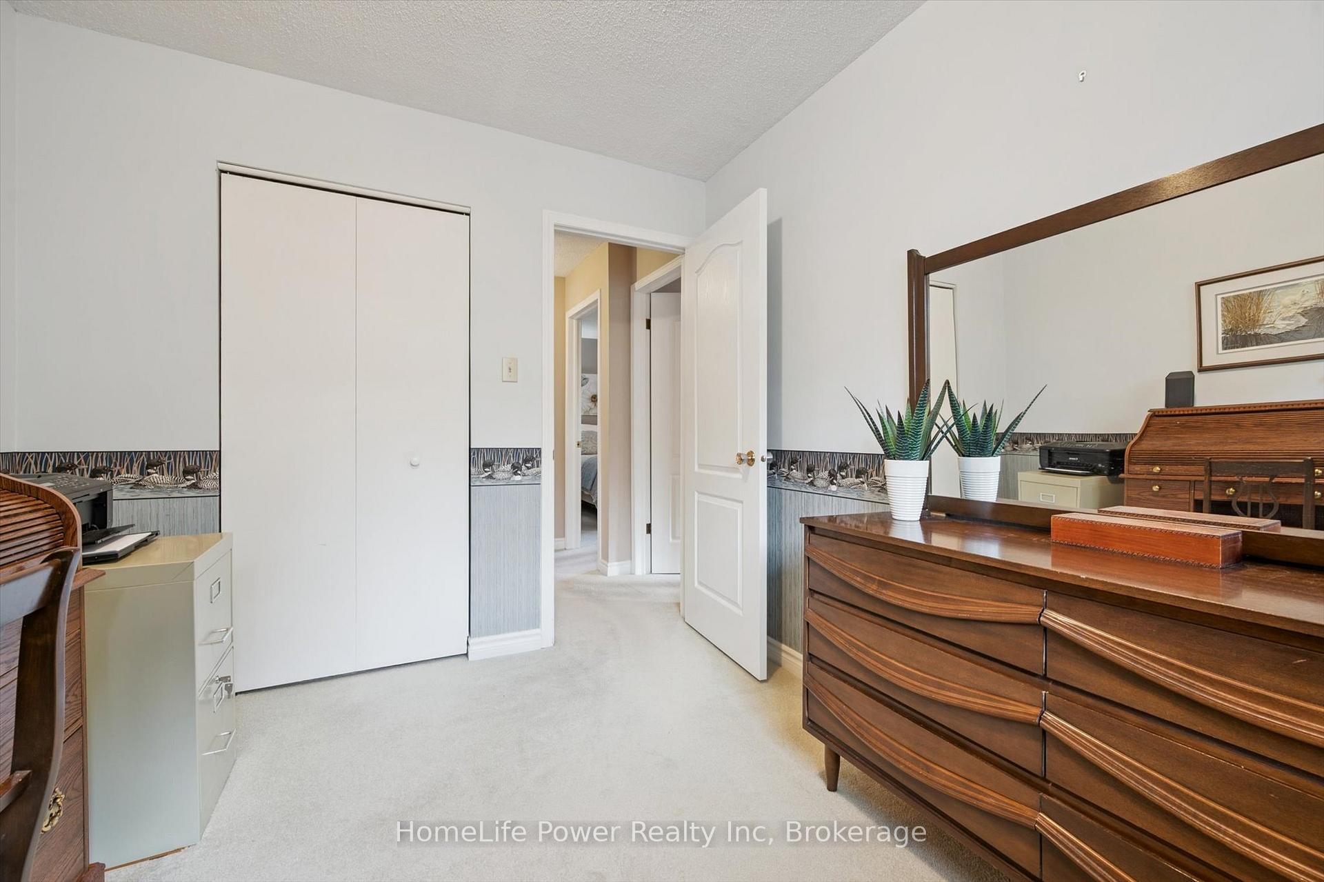 Photo 27 of 28 Matthew Drive, Guelph, Willow West/Sugarbush/West Acres — HOMEH