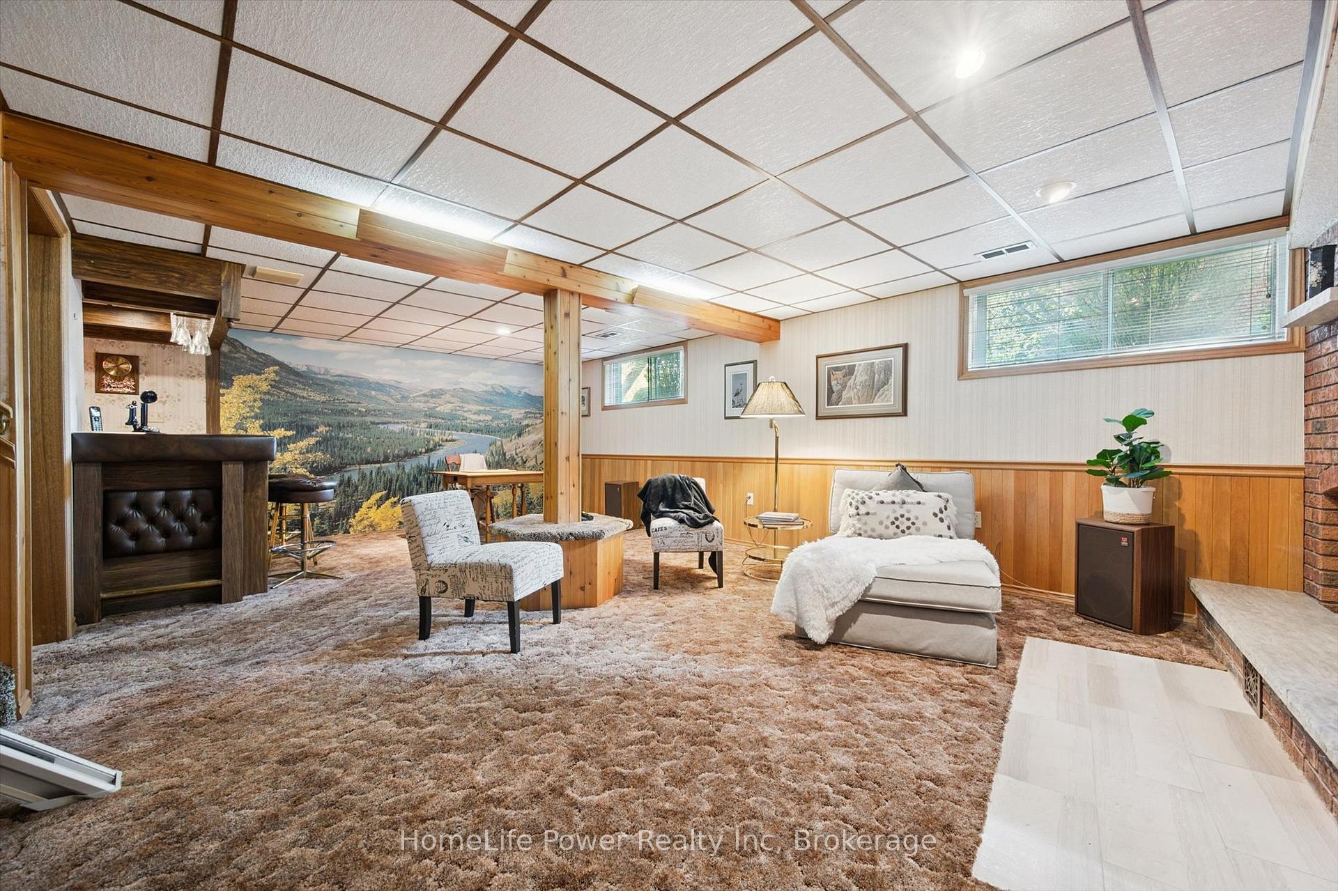 Photo 31 of 28 Matthew Drive, Guelph, Willow West/Sugarbush/West Acres — HOMEH