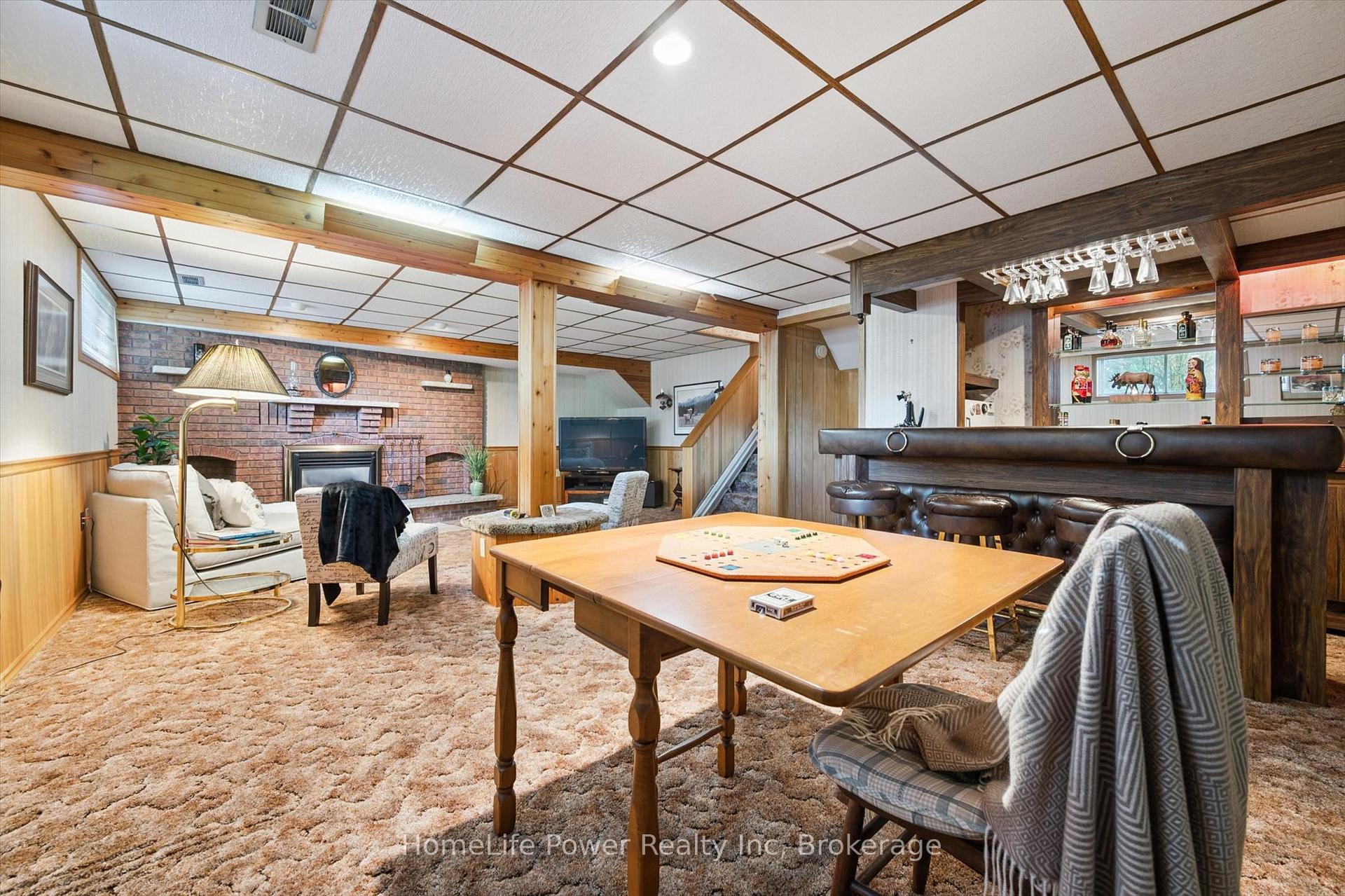 Photo 33 of 28 Matthew Drive, Guelph, Willow West/Sugarbush/West Acres — HOMEH