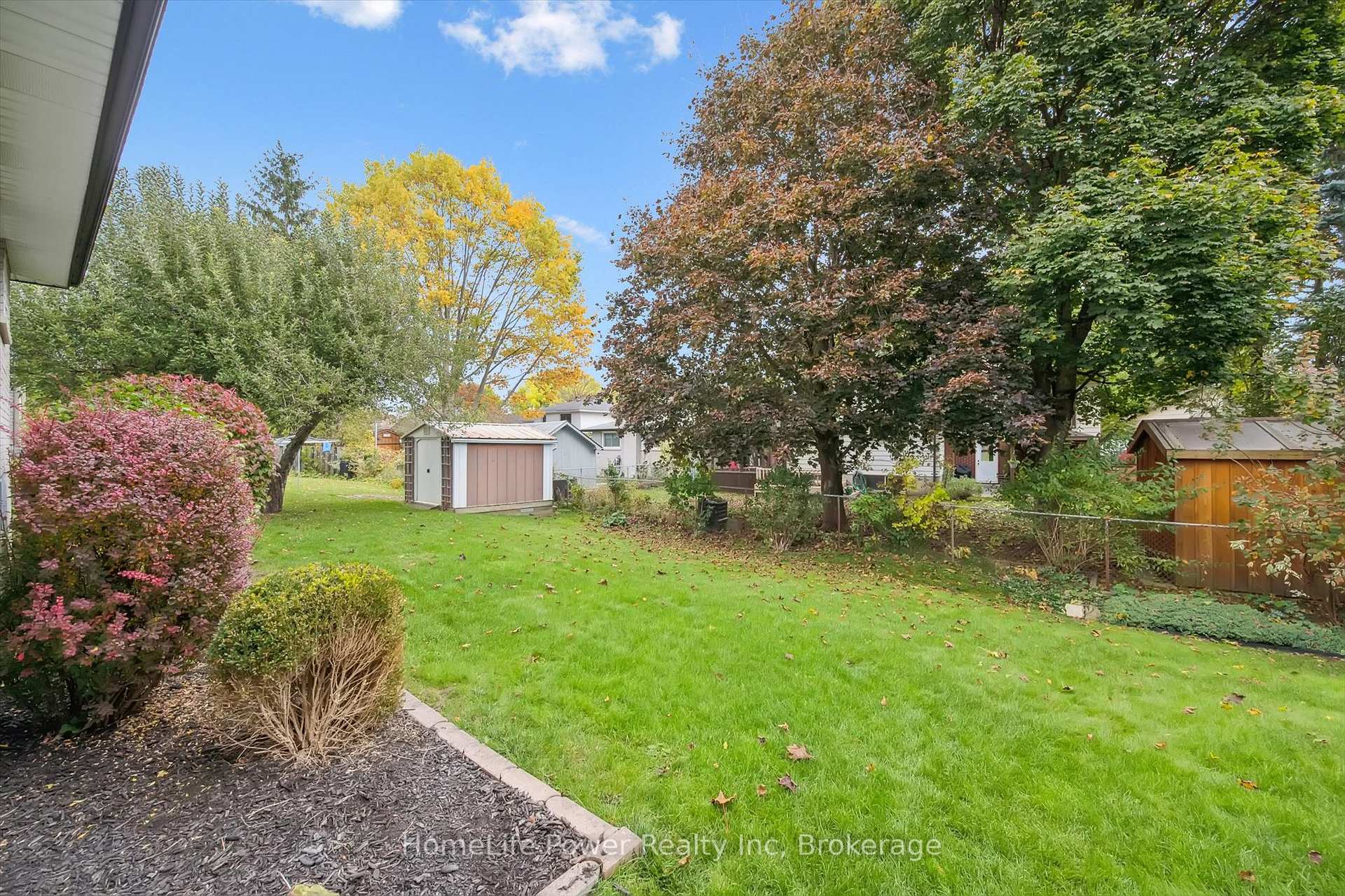 Photo 41 of 28 Matthew Drive, Guelph, Willow West/Sugarbush/West Acres — HOMEH