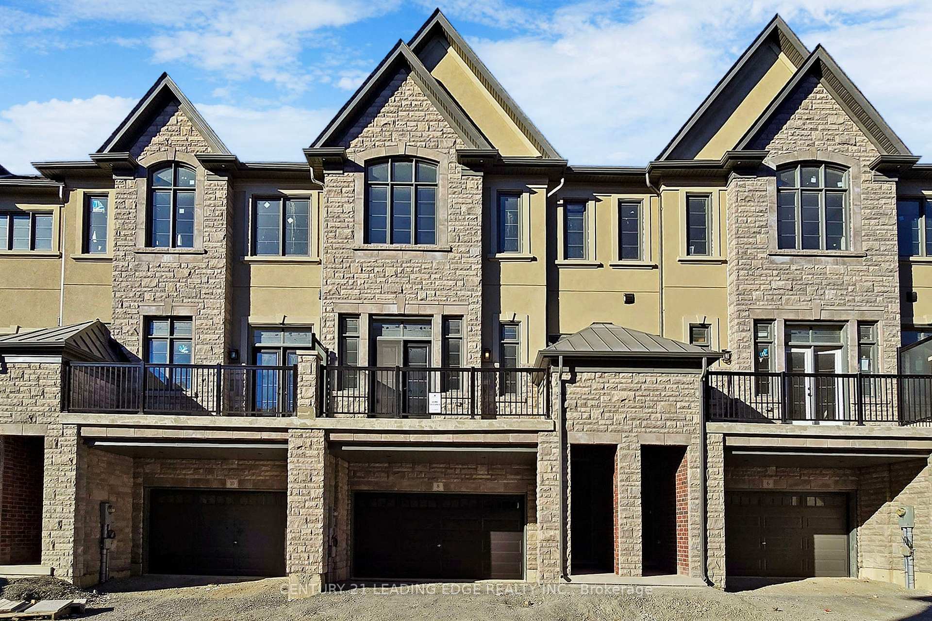 Photo 1 of 8 Silvermills Lane, Markham, Angus Glen — HOMEH
