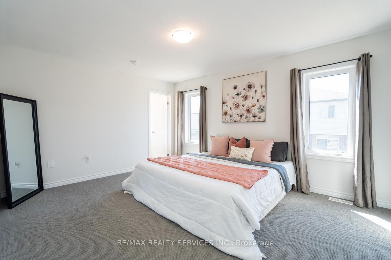 Photo 14 of 13 Mears Road, Brant, Paris — HOMEH