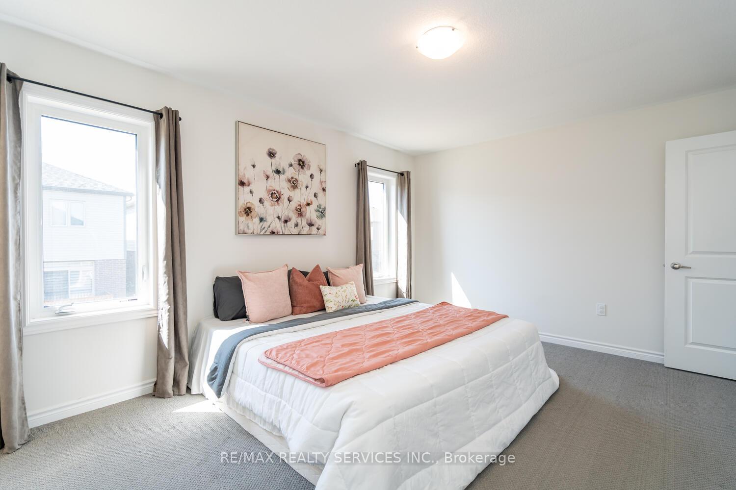 Photo 23 of 13 Mears Road, Brant, Paris — HOMEH