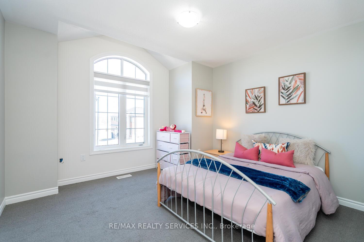 Photo 26 of 13 Mears Road, Brant, Paris — HOMEH