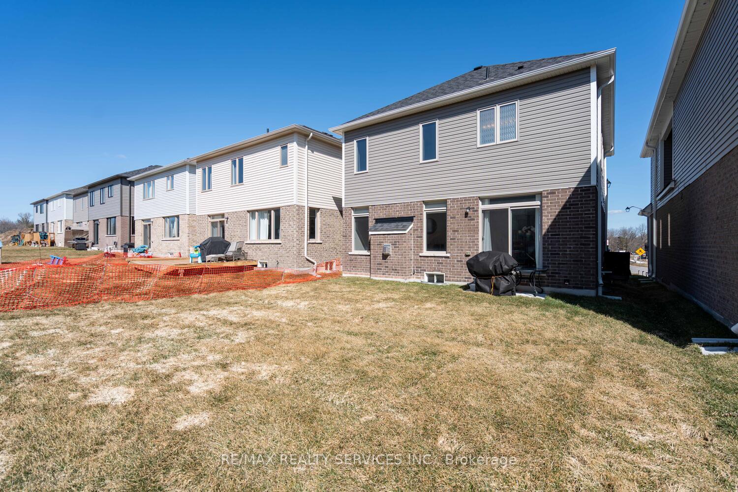 Photo 27 of 13 Mears Road, Brant, Paris — HOMEH