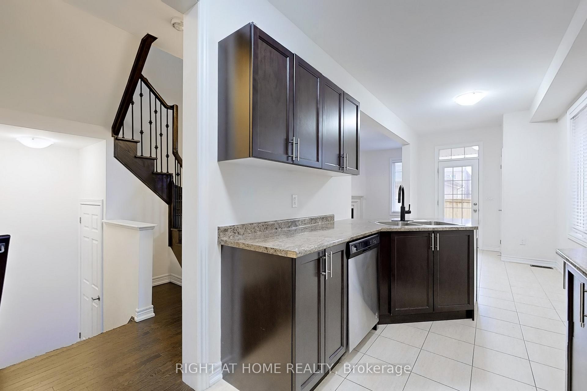 Photo 20 of 186 Northvale Road, Markham, Cornell — HOMEH