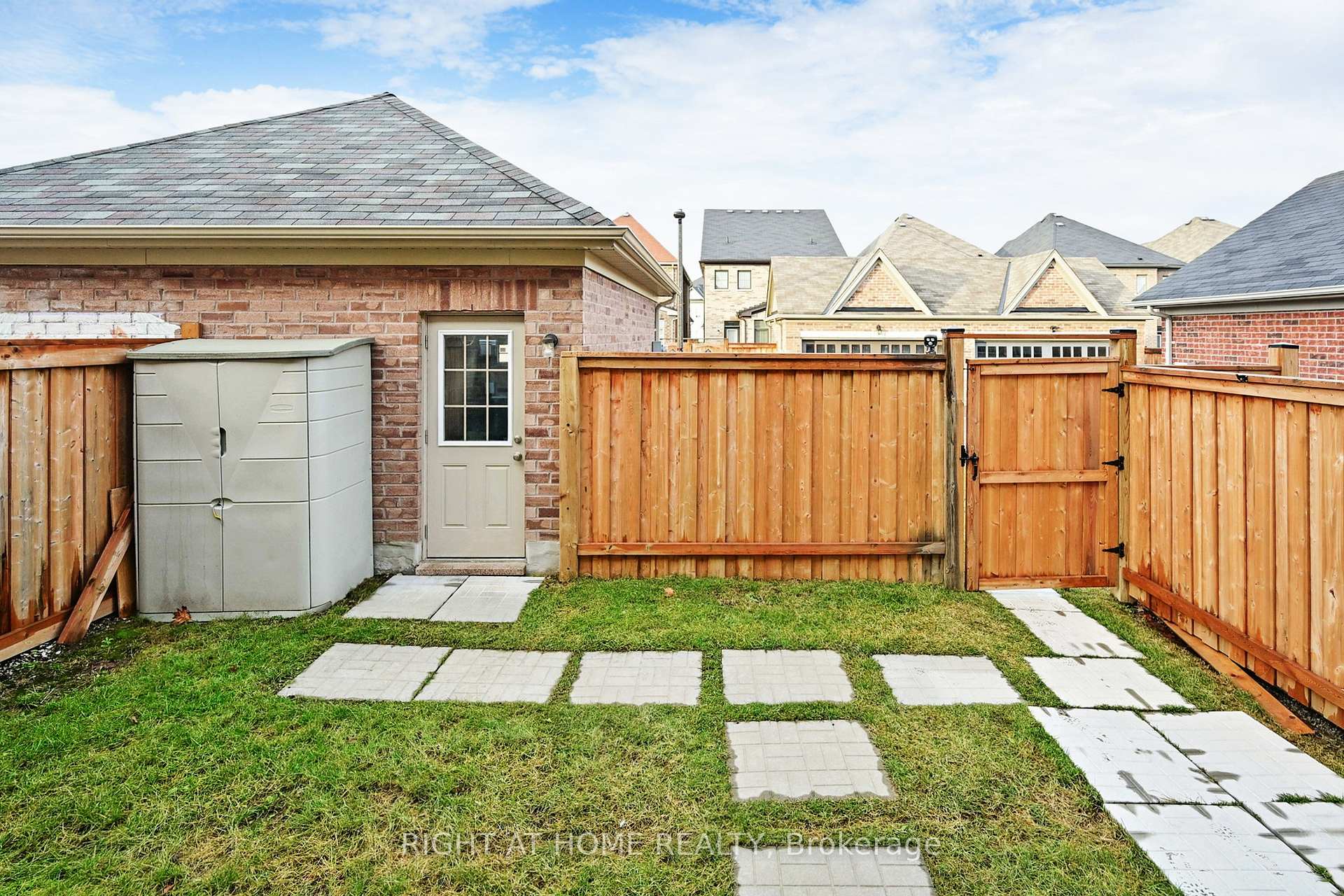 Photo 30 of 186 Northvale Road, Markham, Cornell — HOMEH