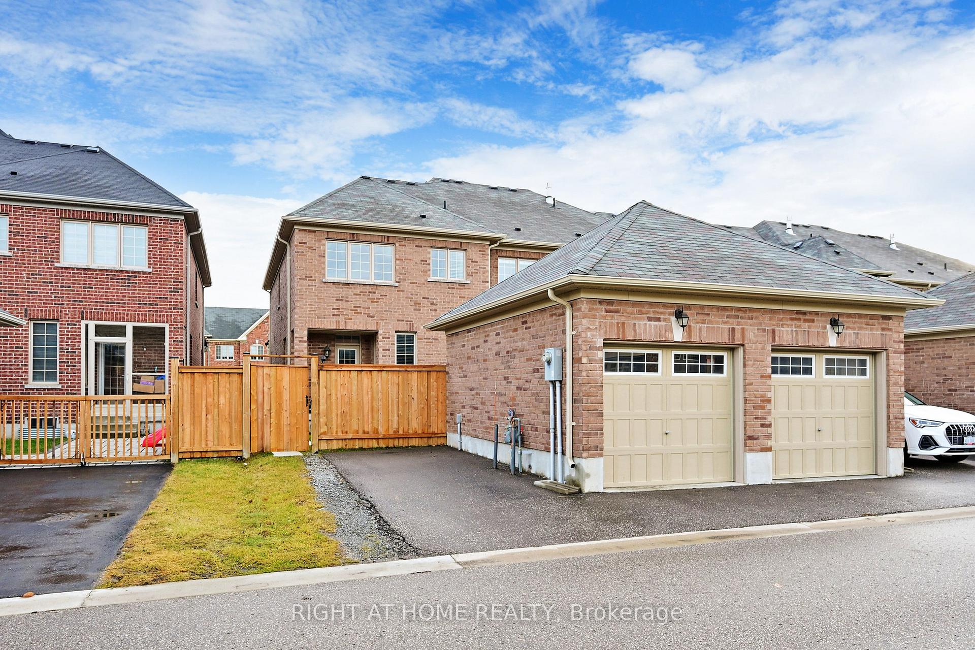 Photo 38 of 186 Northvale Road, Markham, Cornell — HOMEH