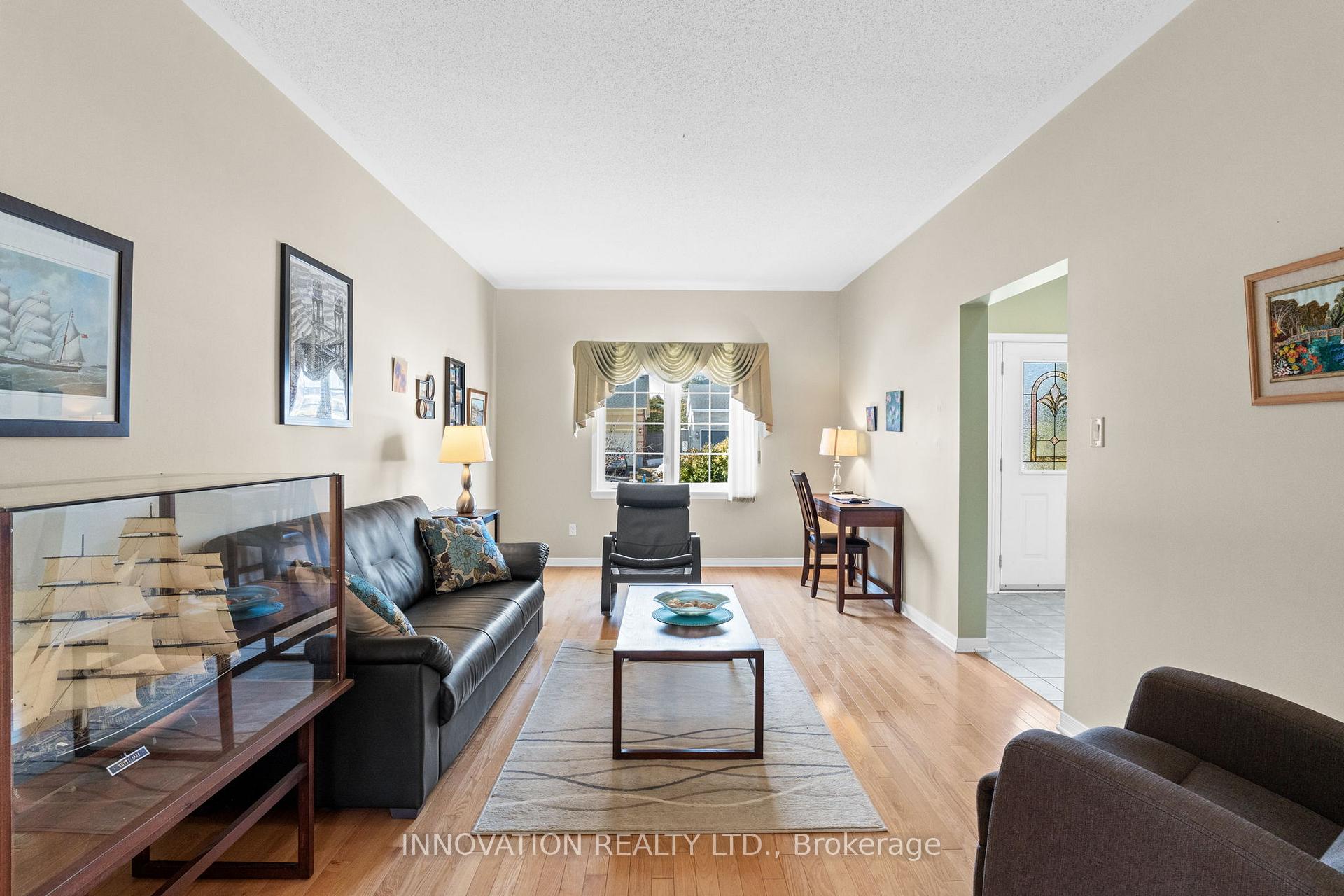 Photo 10 of 17 Birdstone Avenue, Ottawa, Stittsville (Central) — HOMEH
