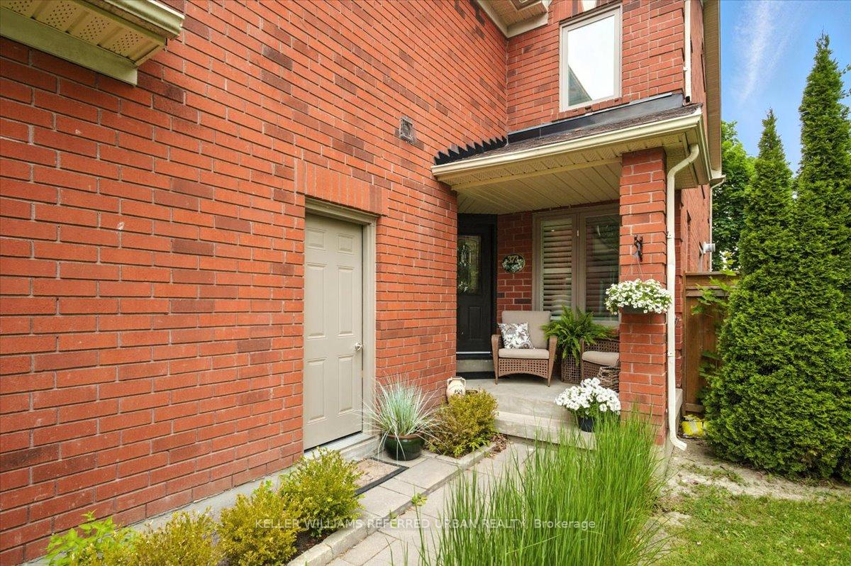 Photo 6 of 373 Pinnacle Trail, Aurora, Bayview Wellington — HOMEH