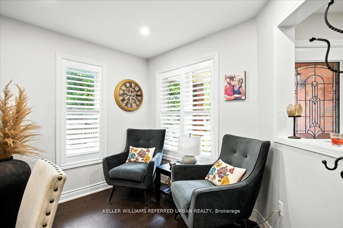 Photo 16 of 373 Pinnacle Trail, Aurora, Bayview Wellington — HOMEH