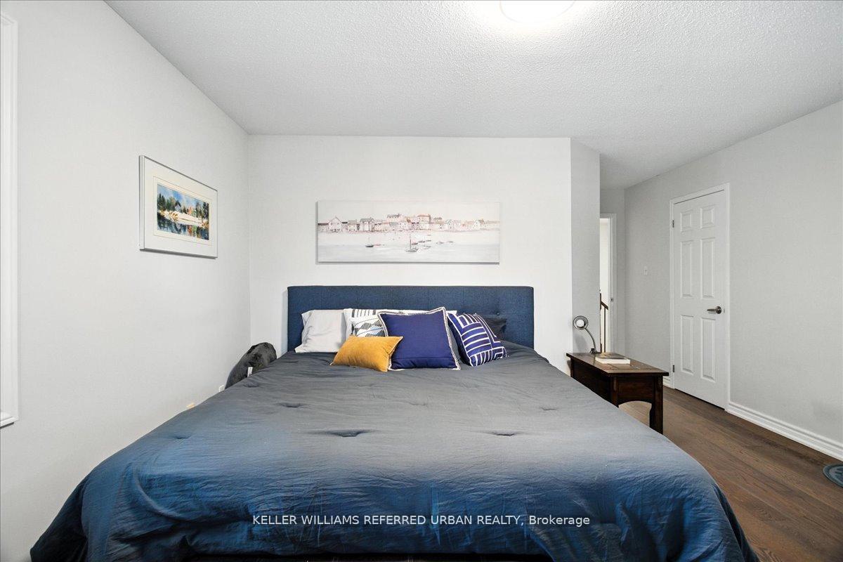 Photo 18 of 373 Pinnacle Trail, Aurora, Bayview Wellington — HOMEH