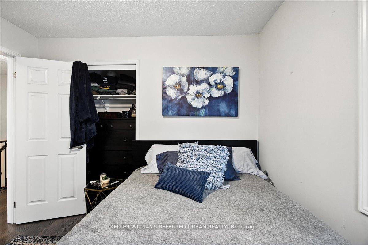 Photo 23 of 373 Pinnacle Trail, Aurora, Bayview Wellington — HOMEH