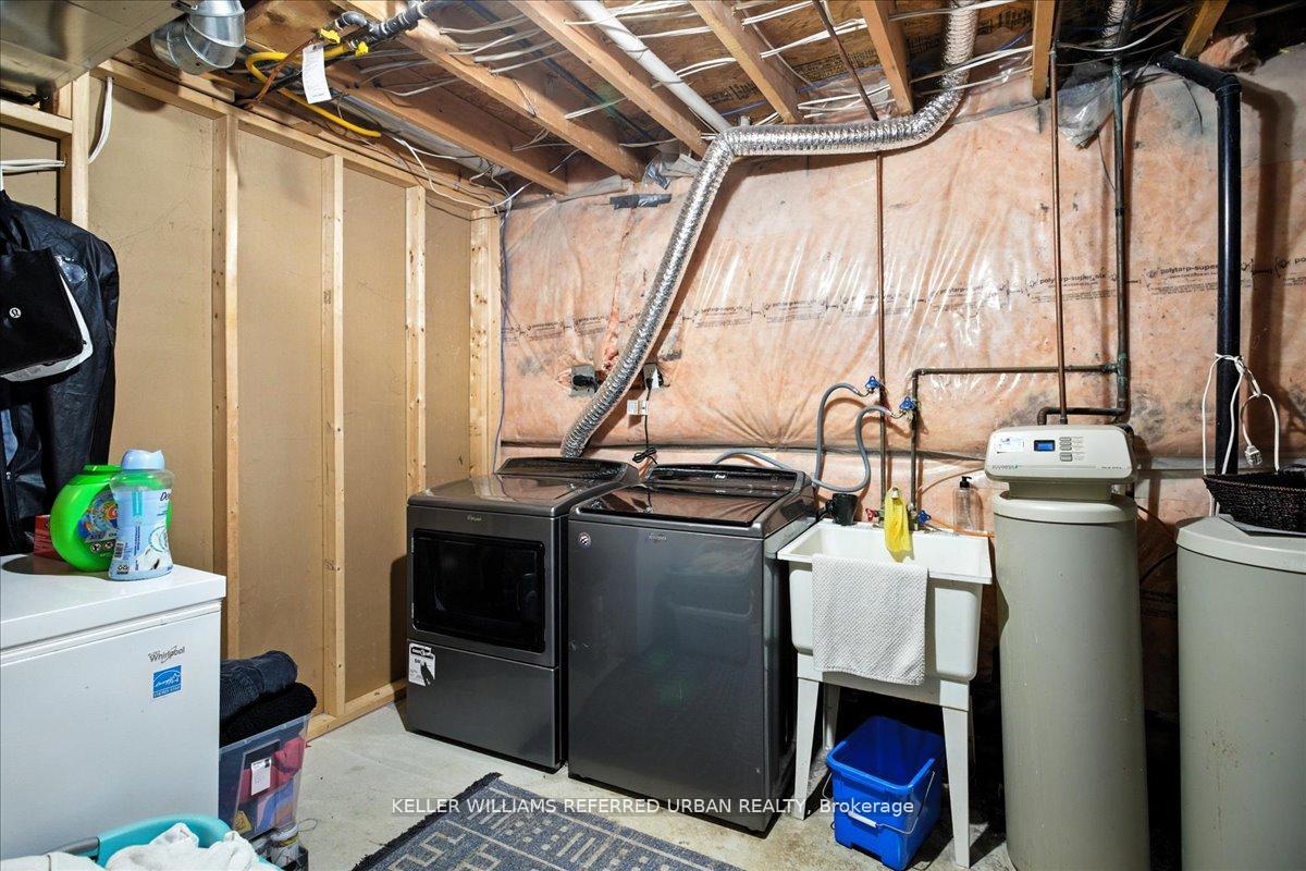 Photo 31 of 373 Pinnacle Trail, Aurora, Bayview Wellington — HOMEH