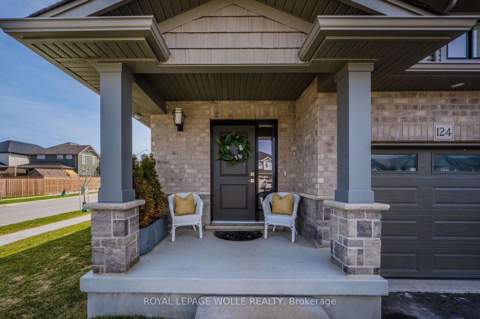 Photo 3 of 124 Woodberry Crescent, Woolwich — HOMEH