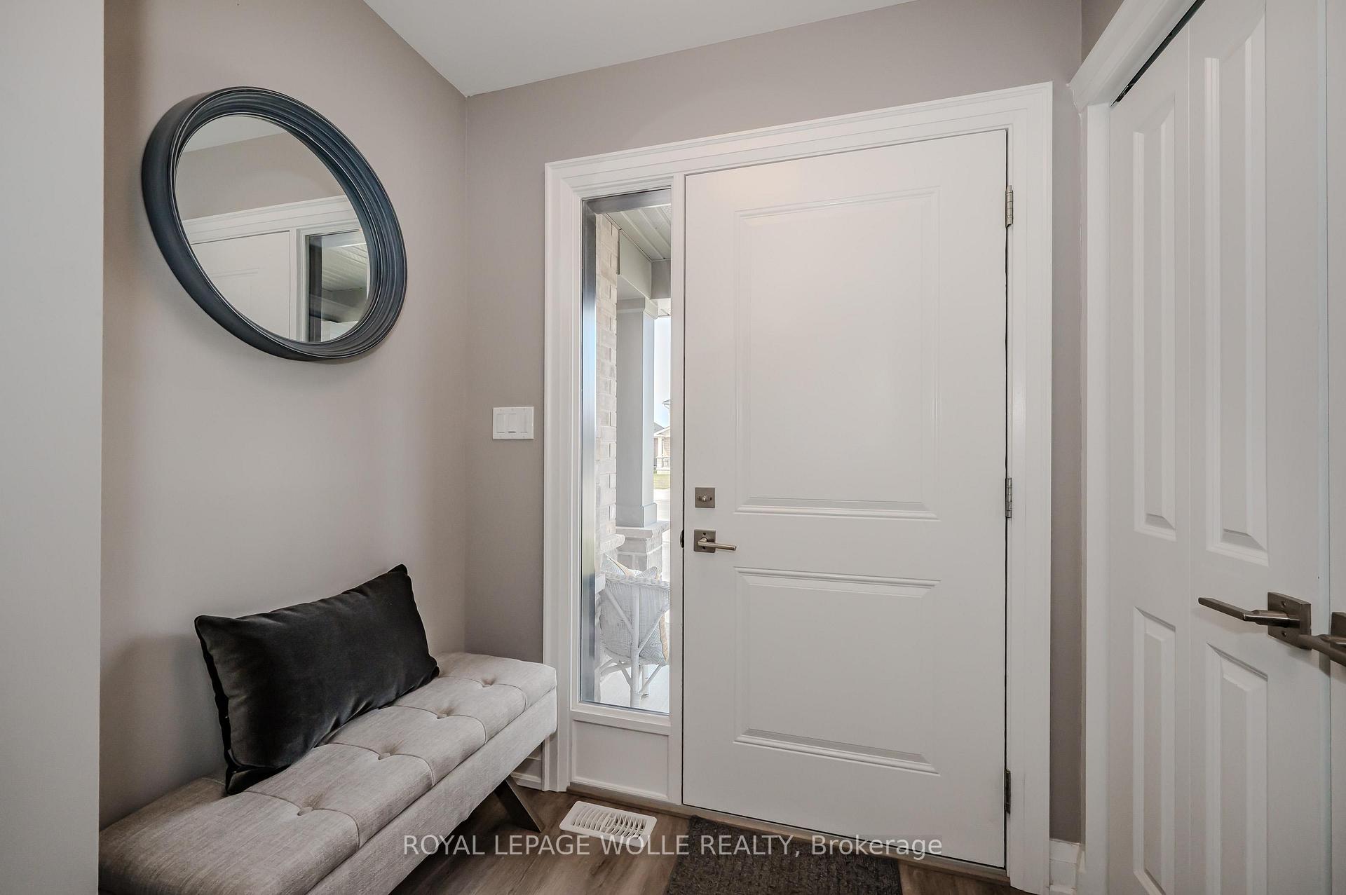 Photo 4 of 124 Woodberry Crescent, Woolwich — HOMEH