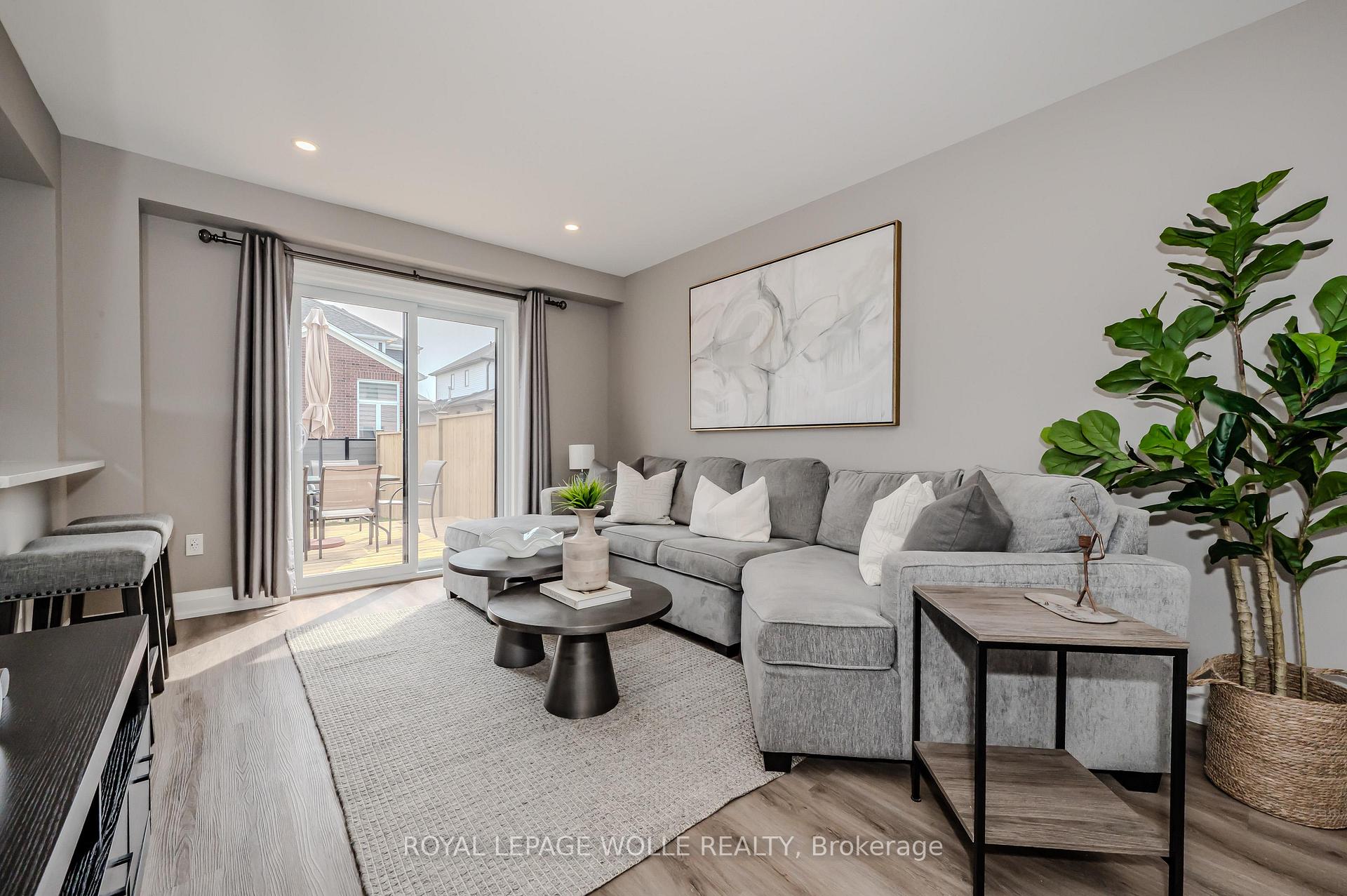 Photo 16 of 124 Woodberry Crescent, Woolwich — HOMEH
