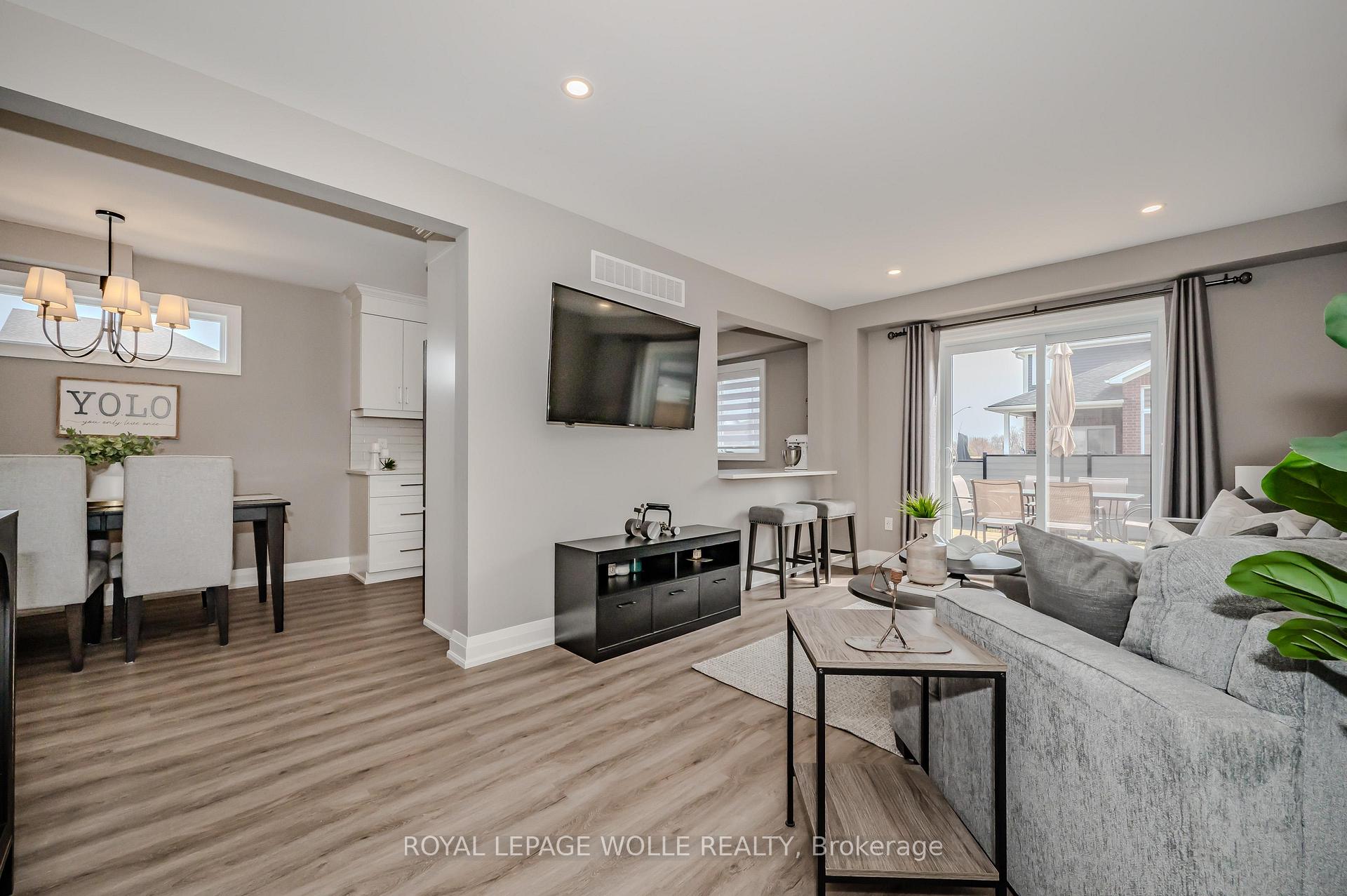 Photo 19 of 124 Woodberry Crescent, Woolwich — HOMEH
