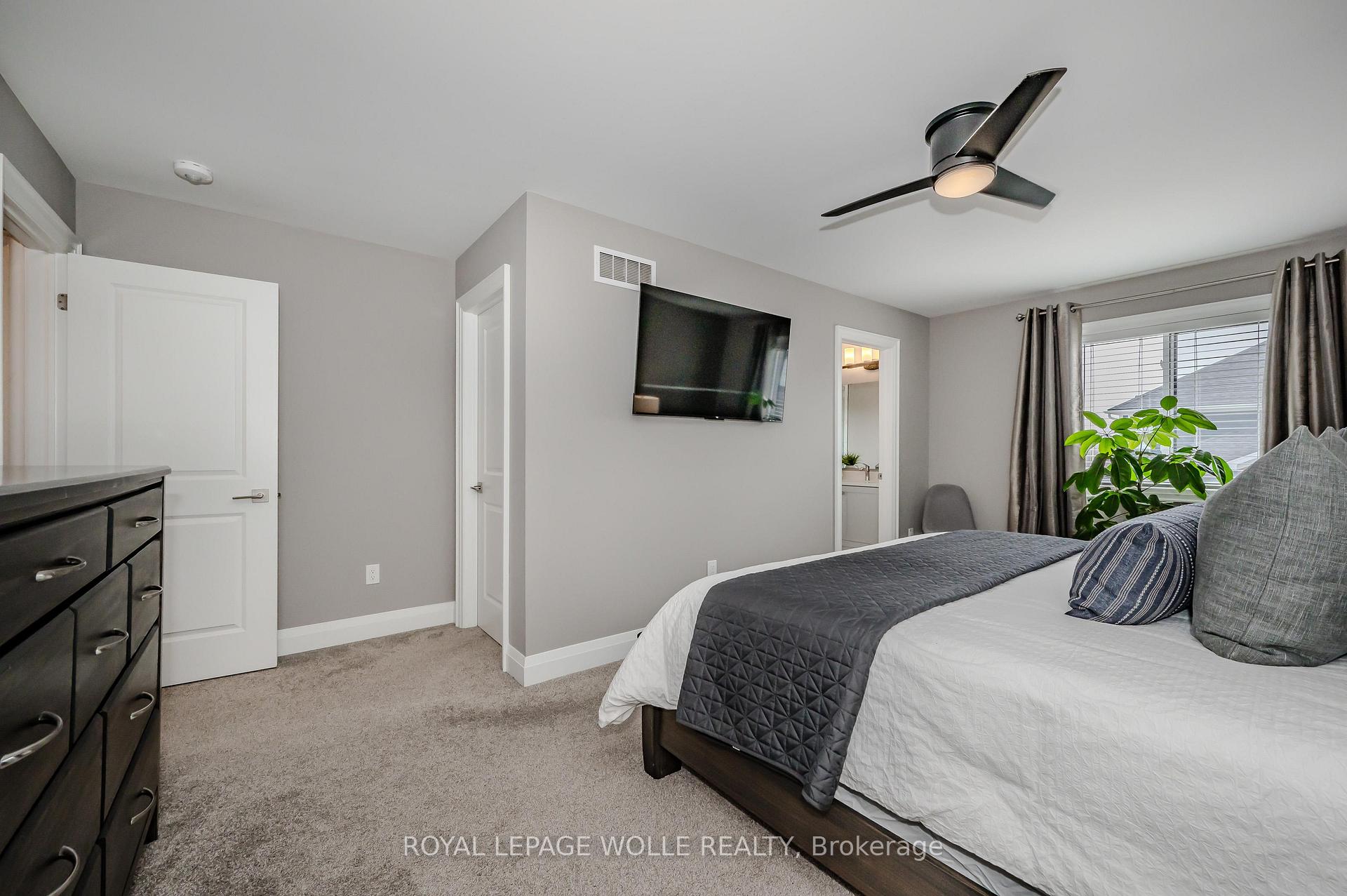 Photo 18 of 124 Woodberry Crescent, Woolwich — HOMEH