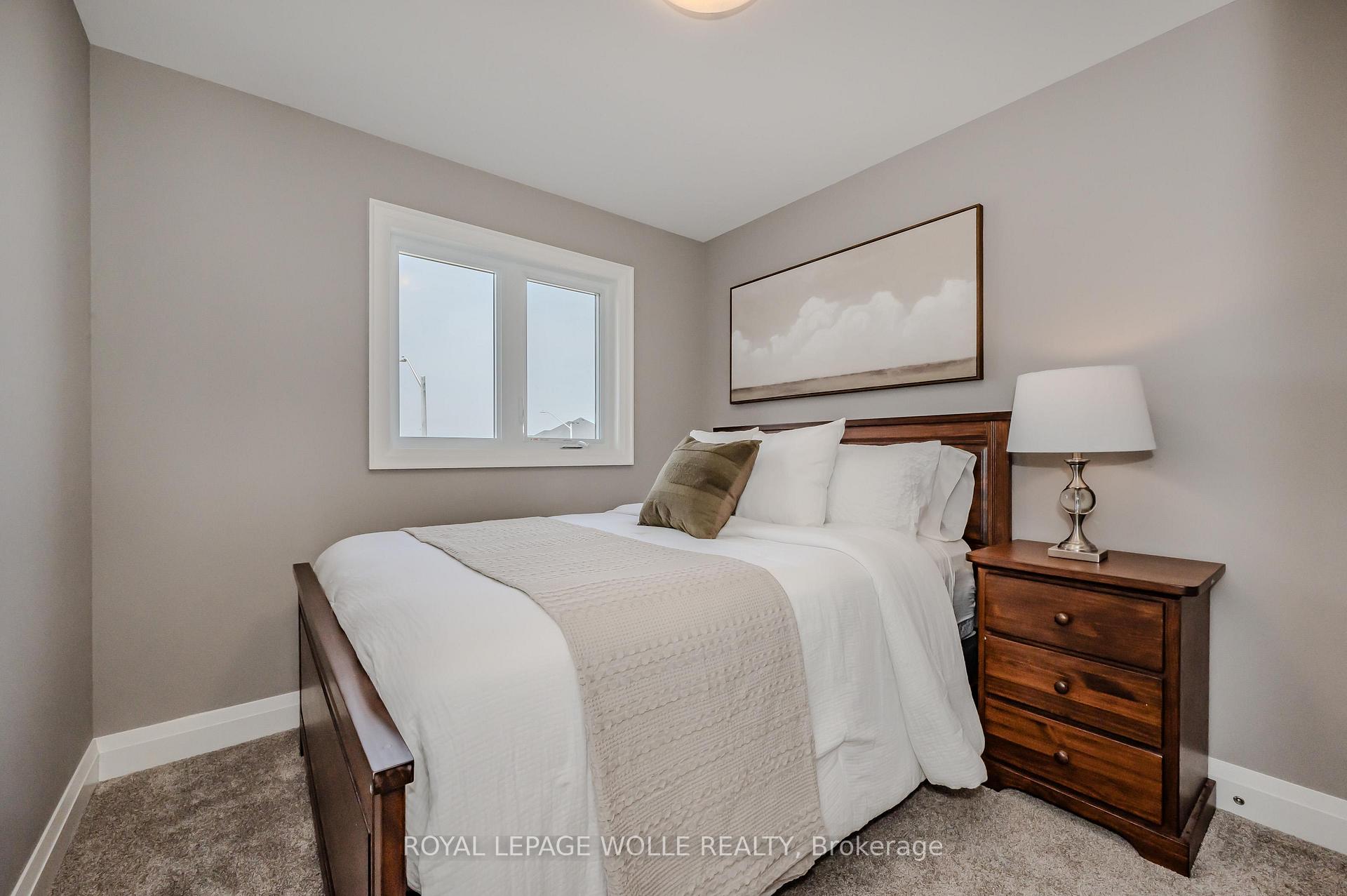 Photo 11 of 124 Woodberry Crescent, Woolwich — HOMEH