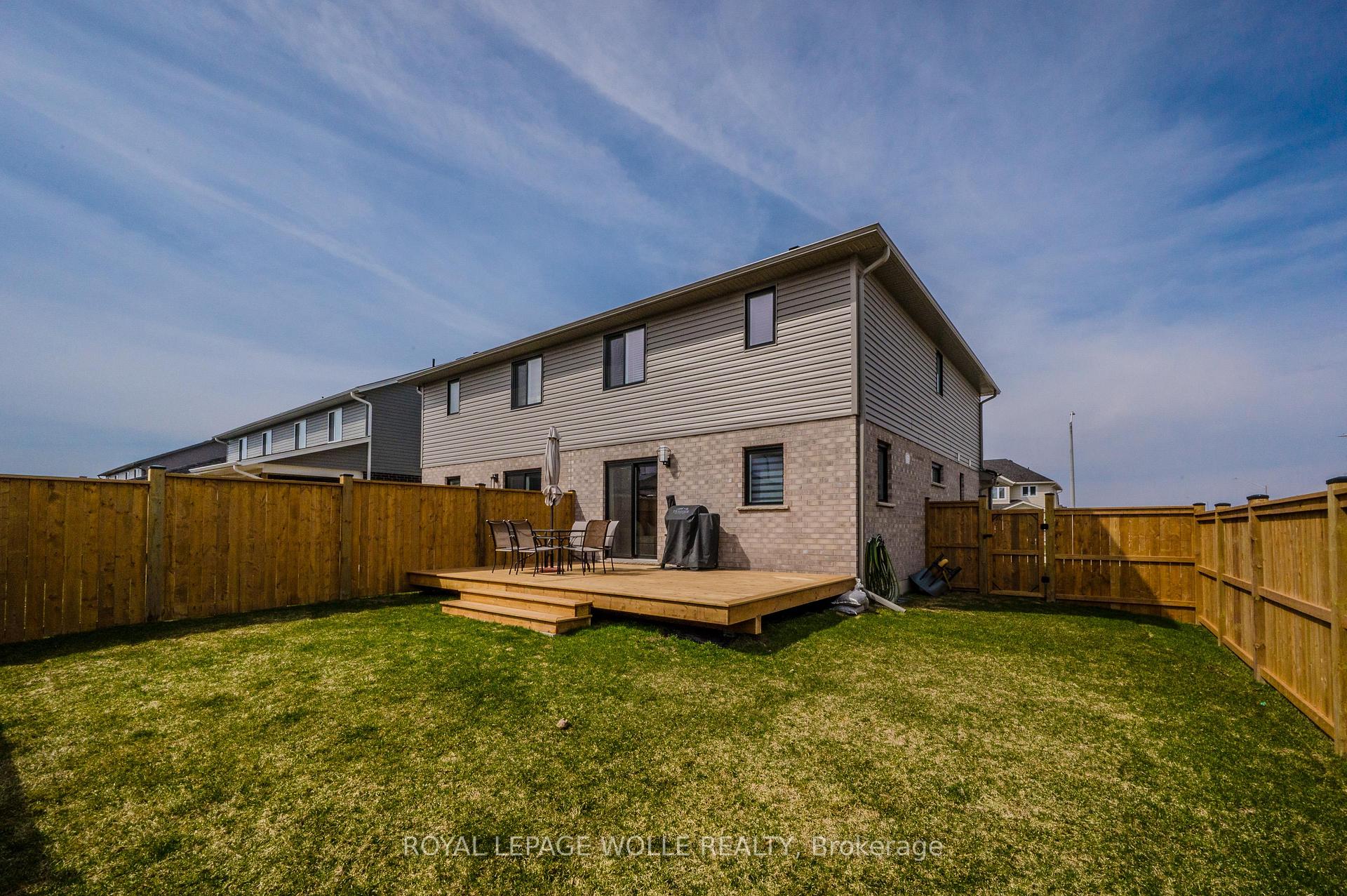 Photo 22 of 124 Woodberry Crescent, Woolwich — HOMEH