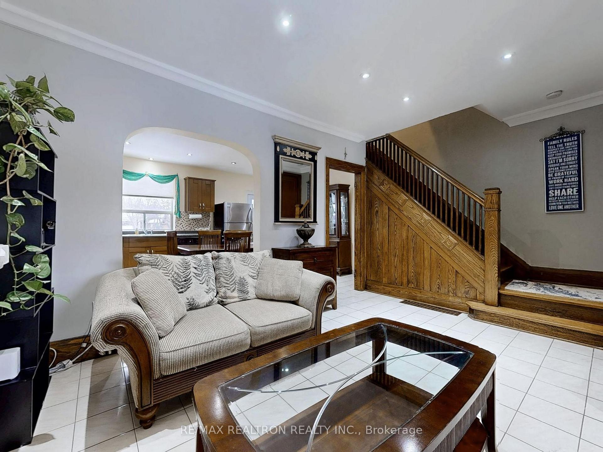 Photo 9 of 408 Lauder Avenue, Toronto, Oakwood Village — HOMEH