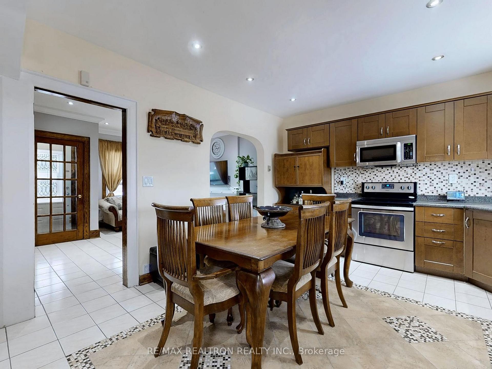 Photo 5 of 408 Lauder Avenue, Toronto, Oakwood Village — HOMEH