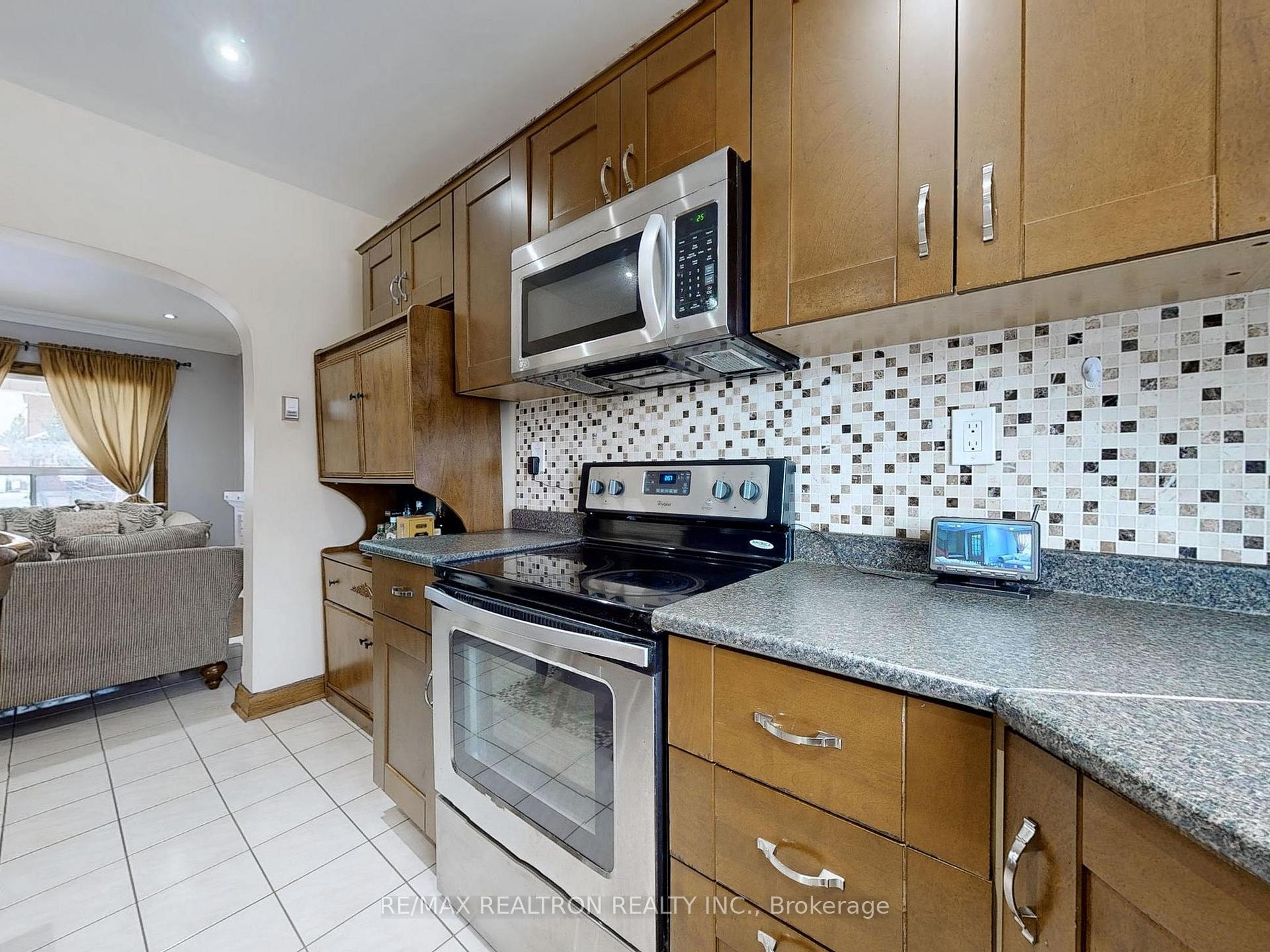 Photo 10 of 408 Lauder Avenue, Toronto, Oakwood Village — HOMEH