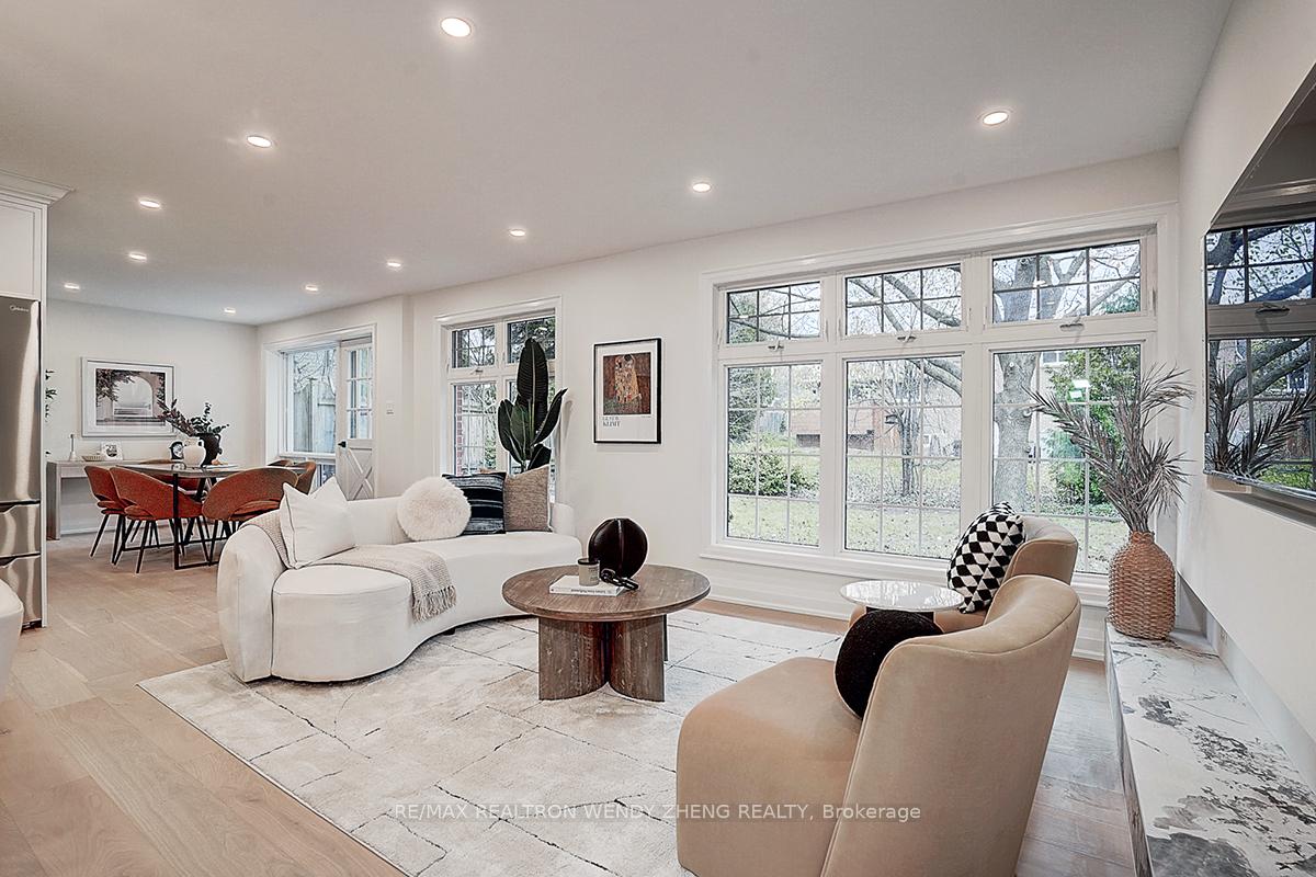 Photo 2 of 27 Robinson Street, Markham, Bullock — HOMEH