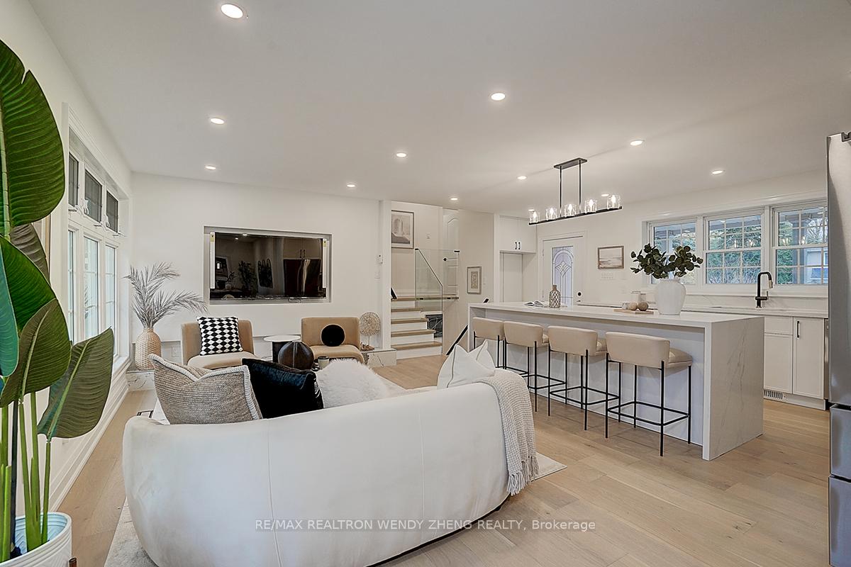 Photo 3 of 27 Robinson Street, Markham, Bullock — HOMEH
