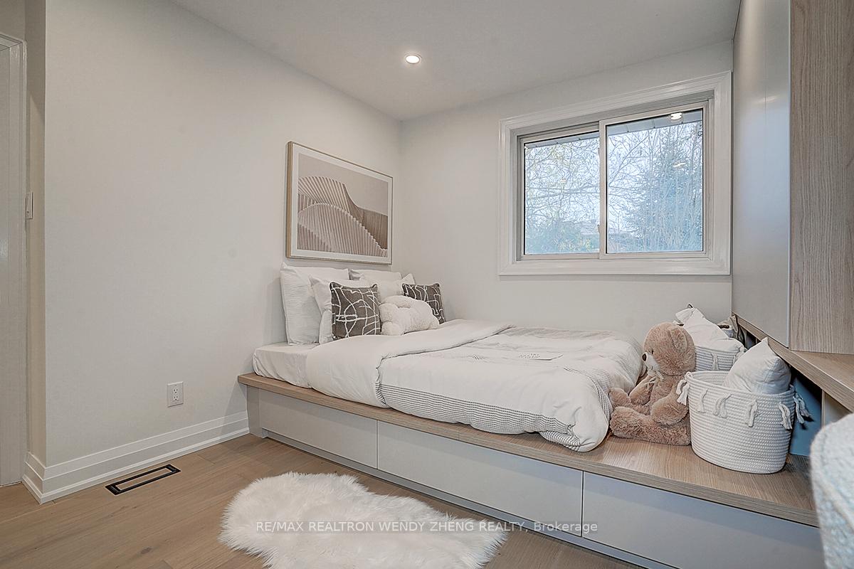 Photo 14 of 27 Robinson Street, Markham, Bullock — HOMEH