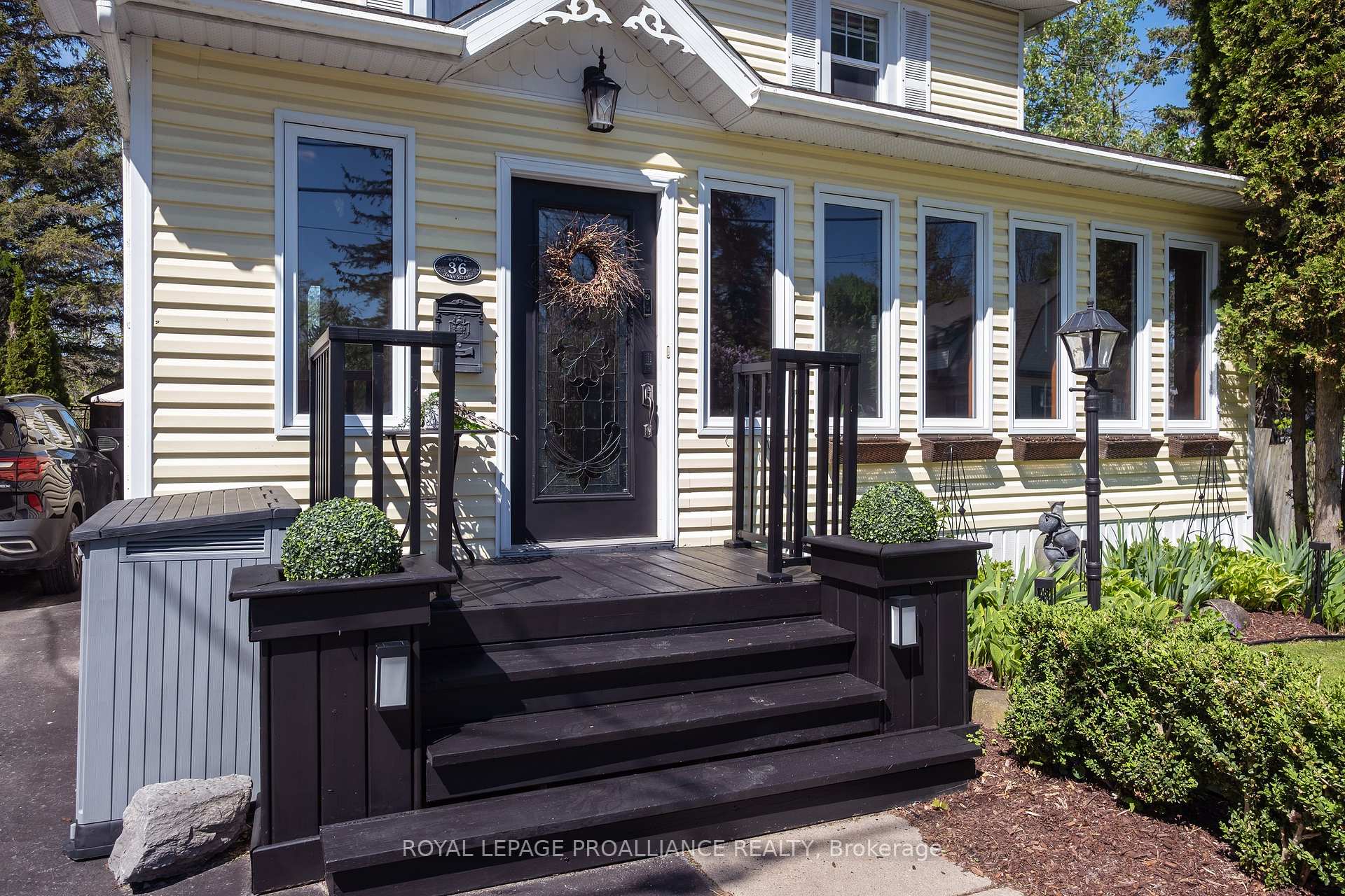 Photo 2 of 36 John Street, Stirling-Rawdon, Stirling Ward — HOMEH