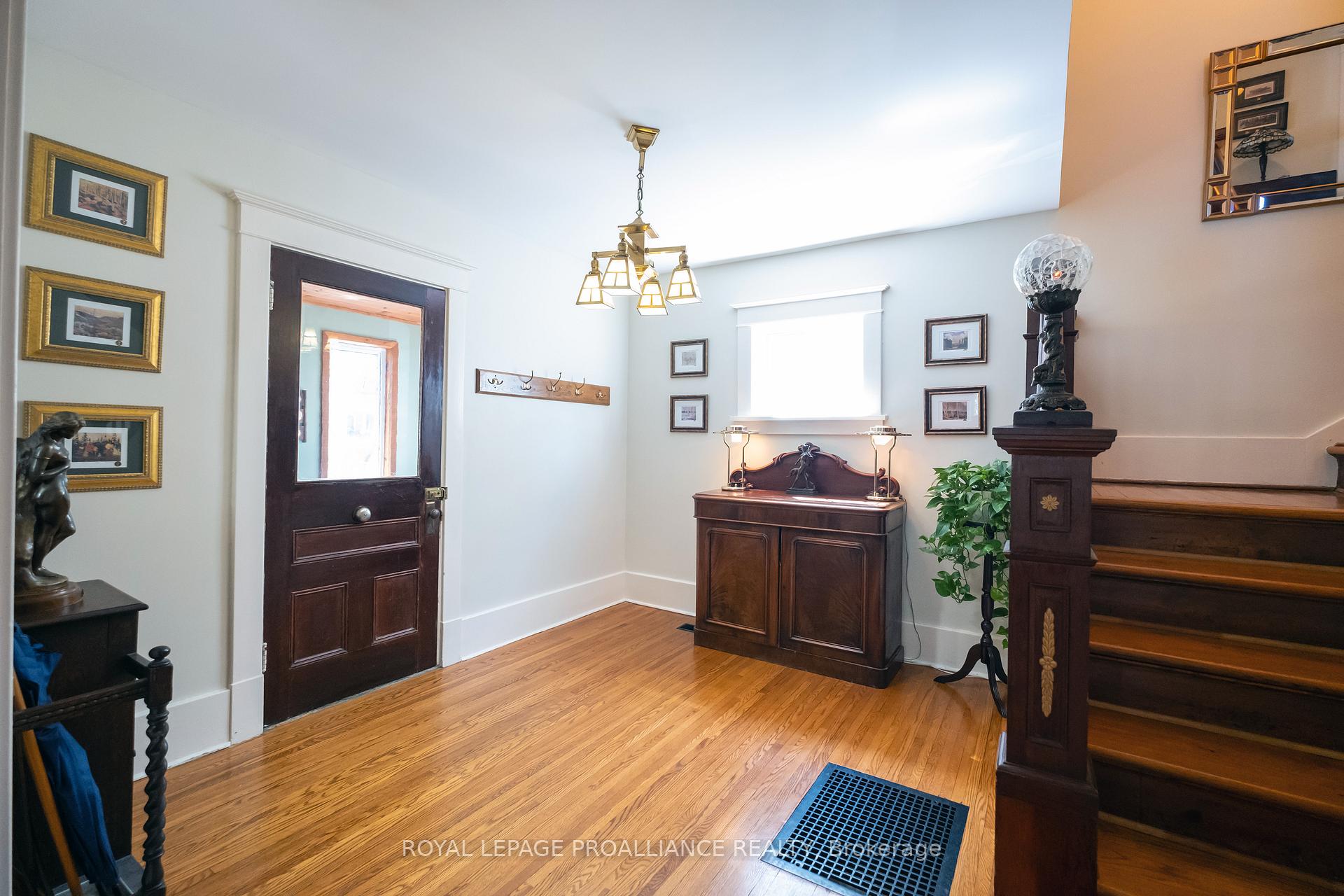 Photo 8 of 36 John Street, Stirling-Rawdon, Stirling Ward — HOMEH