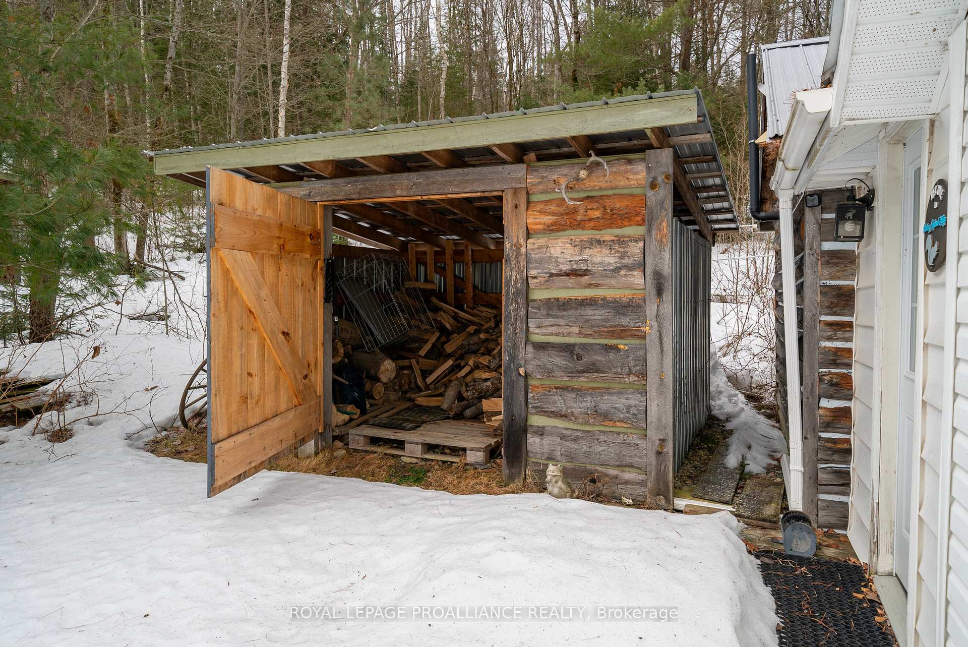 Photo 7 of 18100 Highway 41, North Frontenac, Frontenac North — HOMEH