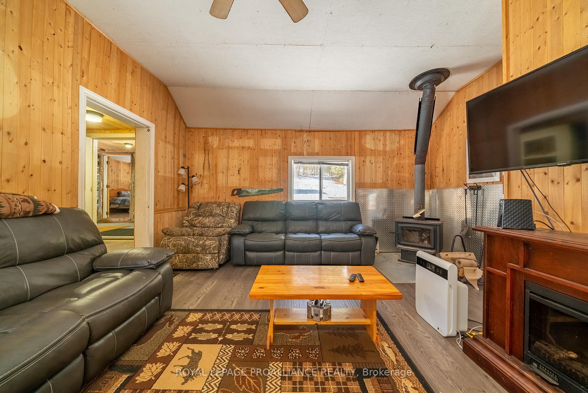 Photo 11 of 18100 Highway 41, North Frontenac, Frontenac North — HOMEH