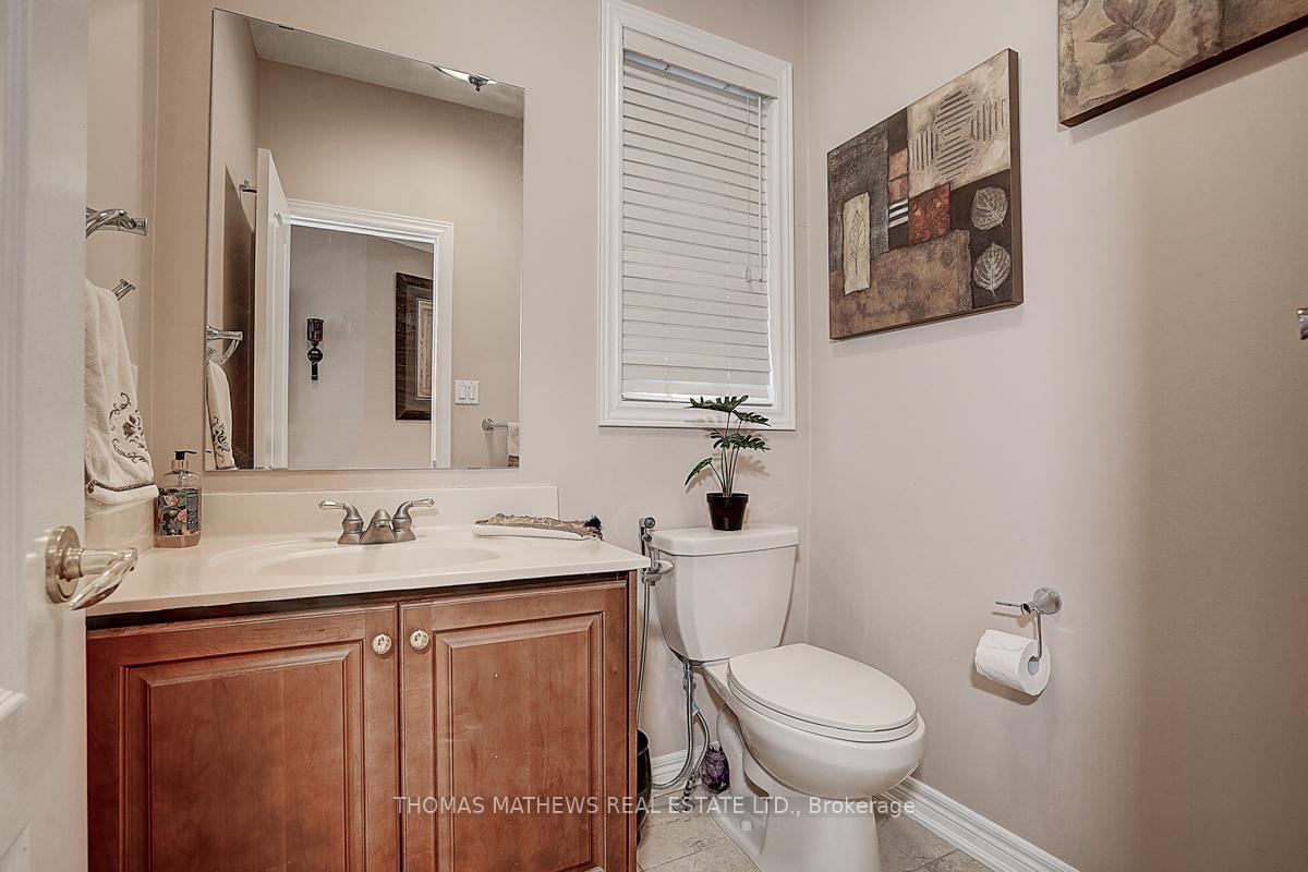 Photo 4 of 70 Reginald Lamb Cres, Markham, Box Grove — HOMEH