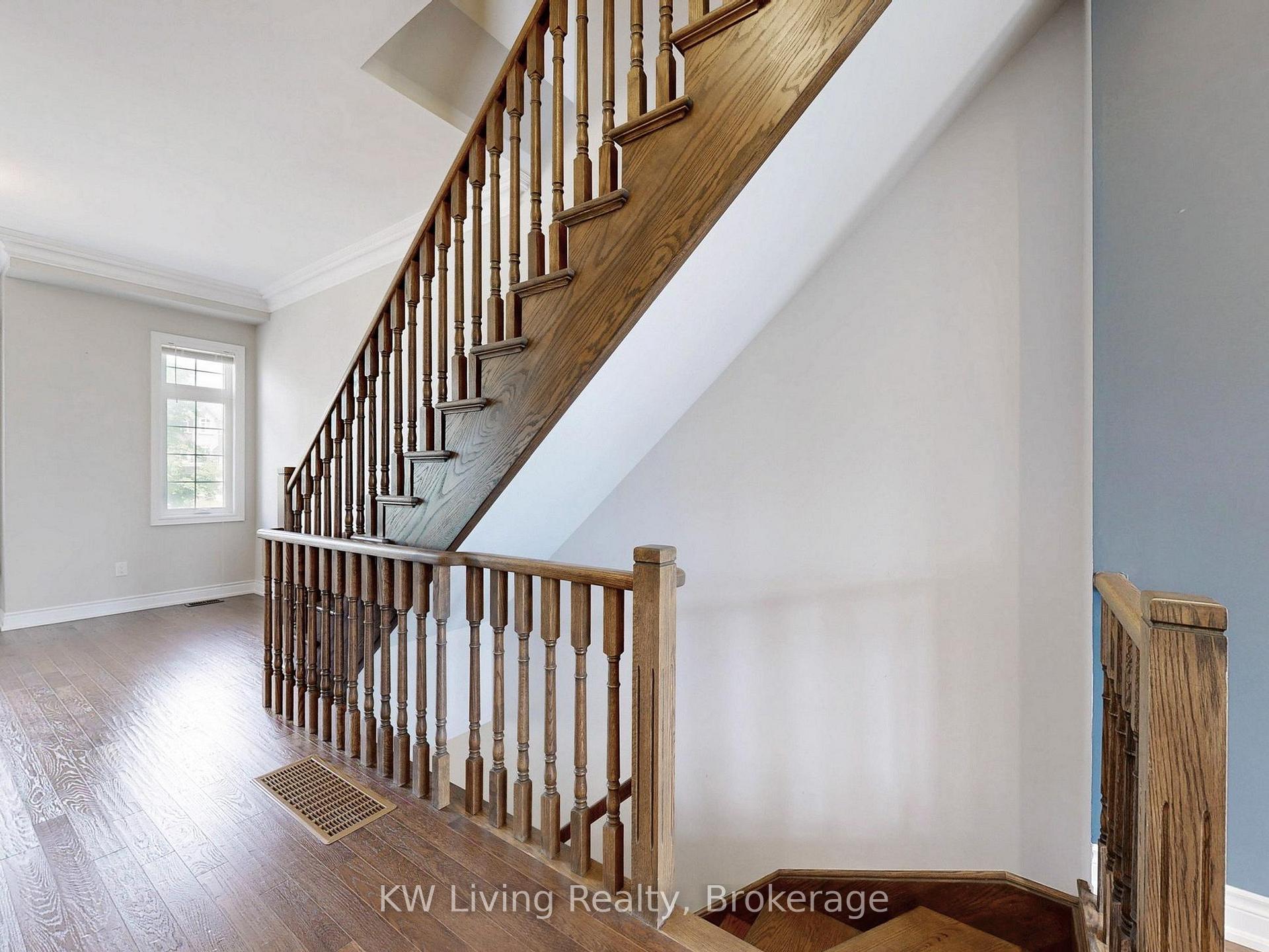 Photo 3 of 27 New Yorkton Avenue, Markham, Angus Glen — HOMEH