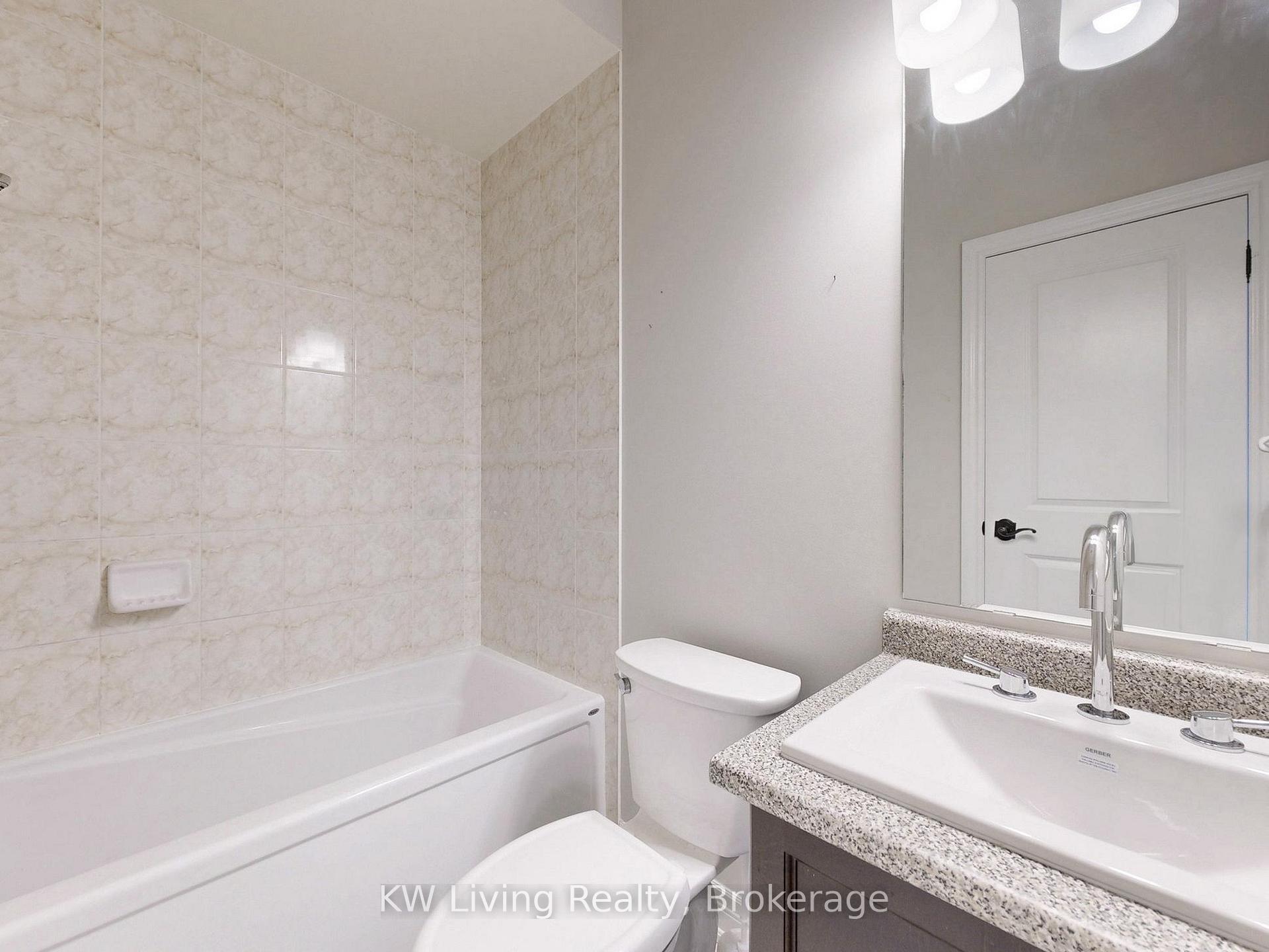 Photo 16 of 27 New Yorkton Avenue, Markham, Angus Glen — HOMEH