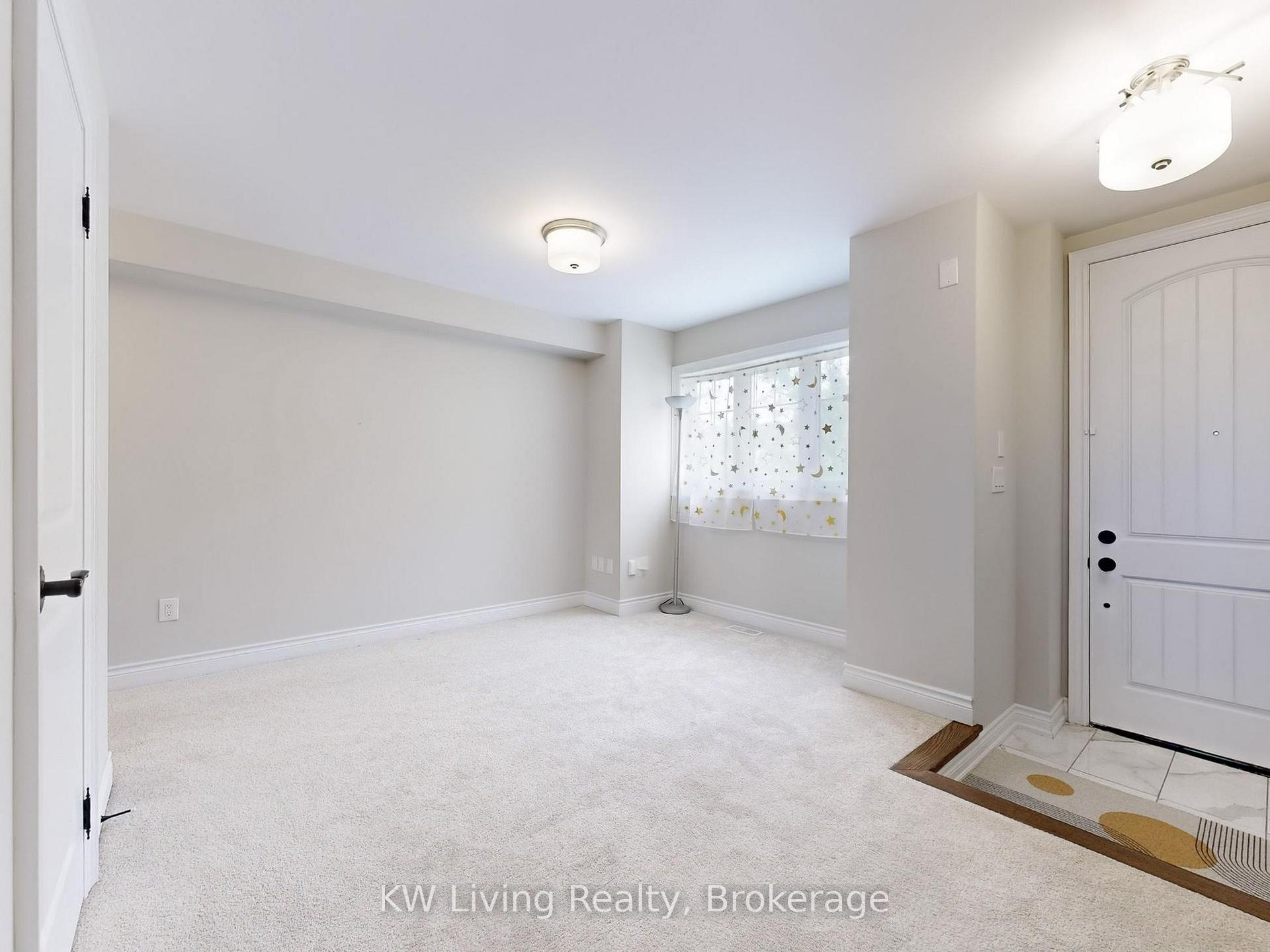 Photo 21 of 27 New Yorkton Avenue, Markham, Angus Glen — HOMEH