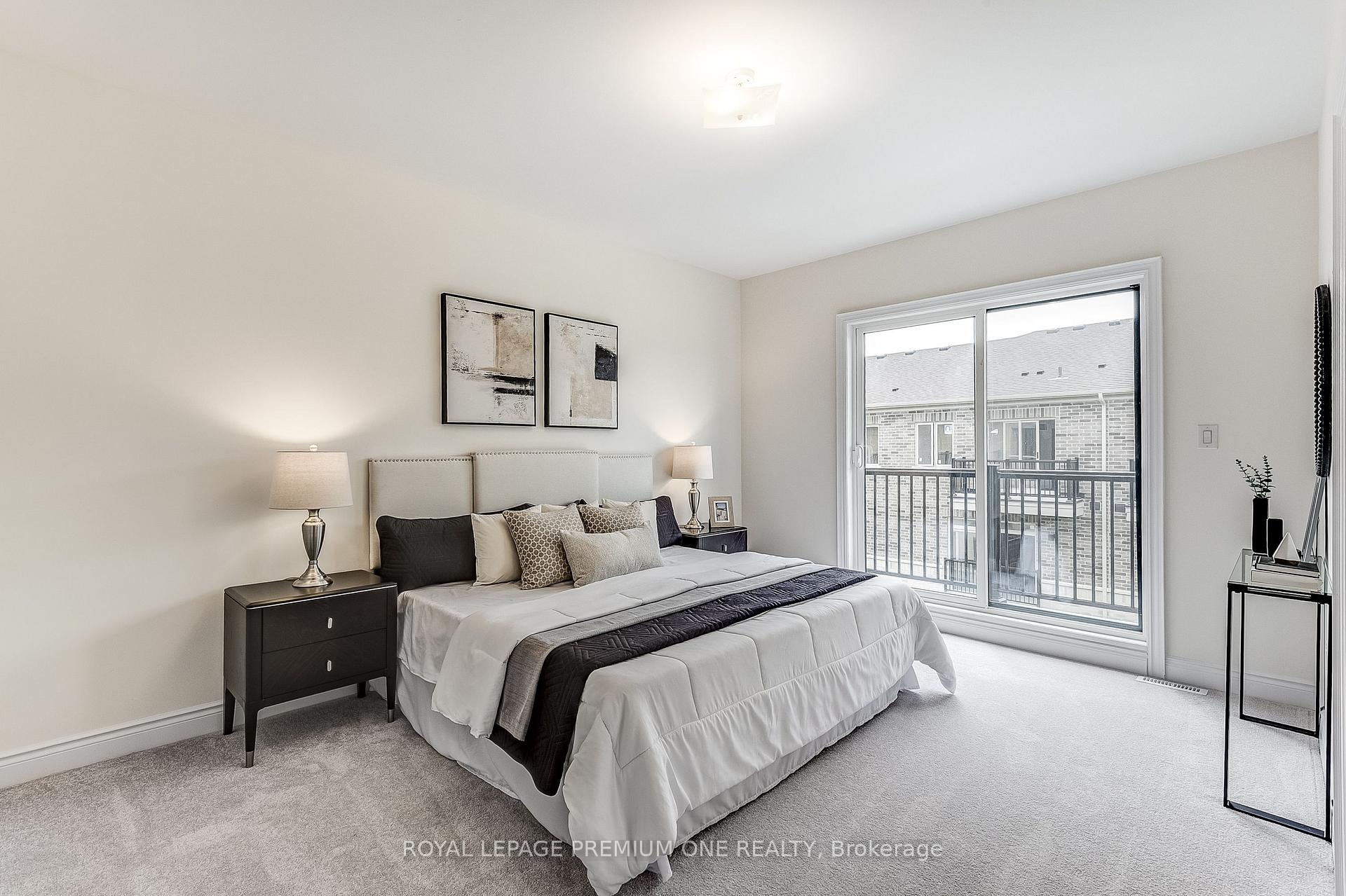 Photo 20 of 228 Tennant Circle, Vaughan, Vellore Village — HOMEH