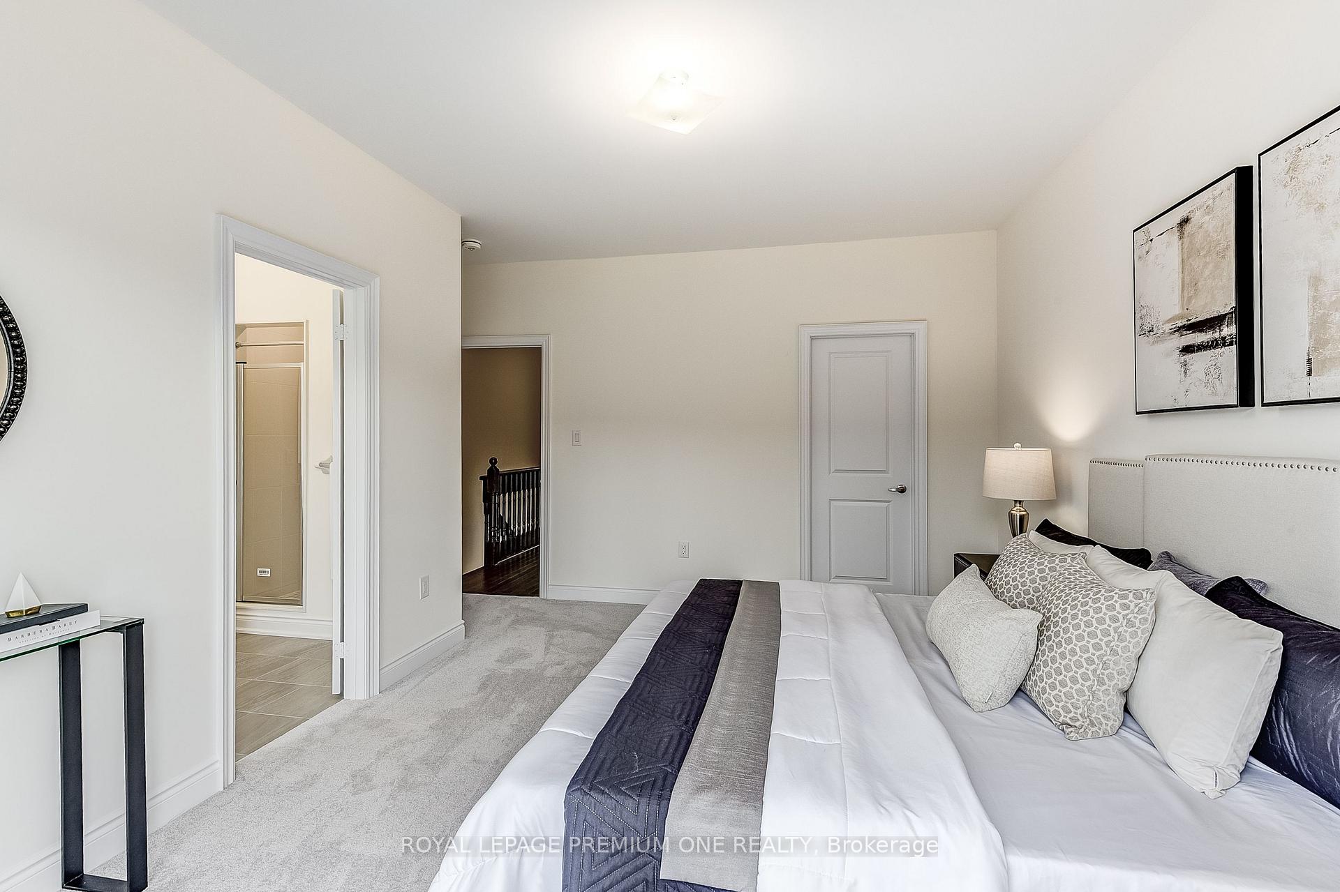 Photo 36 of 228 Tennant Circle, Vaughan, Vellore Village — HOMEH