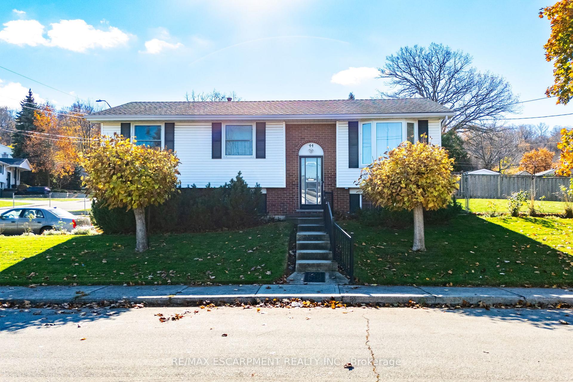 Photo 6 of 44 Capilano Drive, Hamilton, Vincent — HOMEH